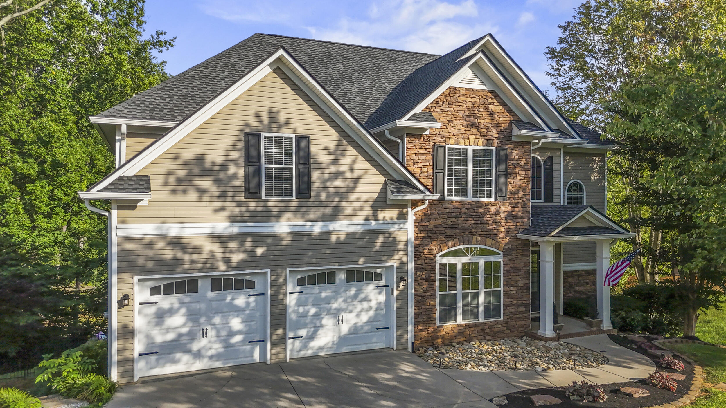 4720 Horseshoe Trail