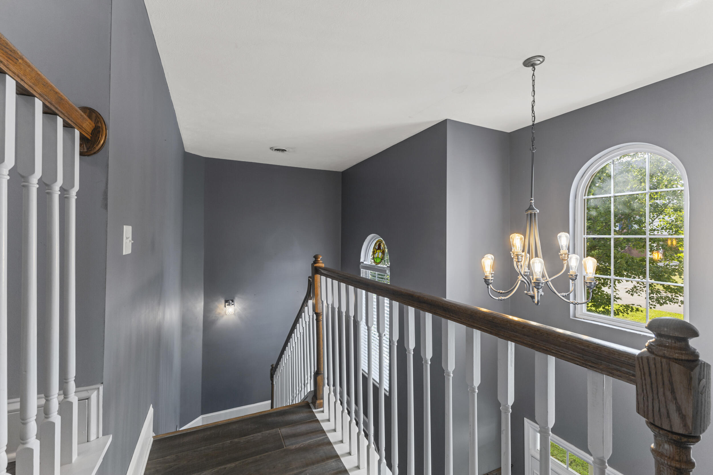 4720 Horseshoe Trail