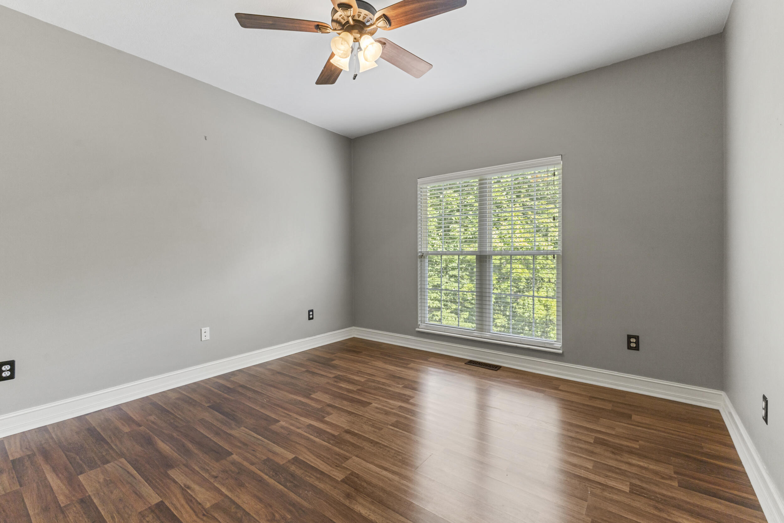 4720 Horseshoe Trail