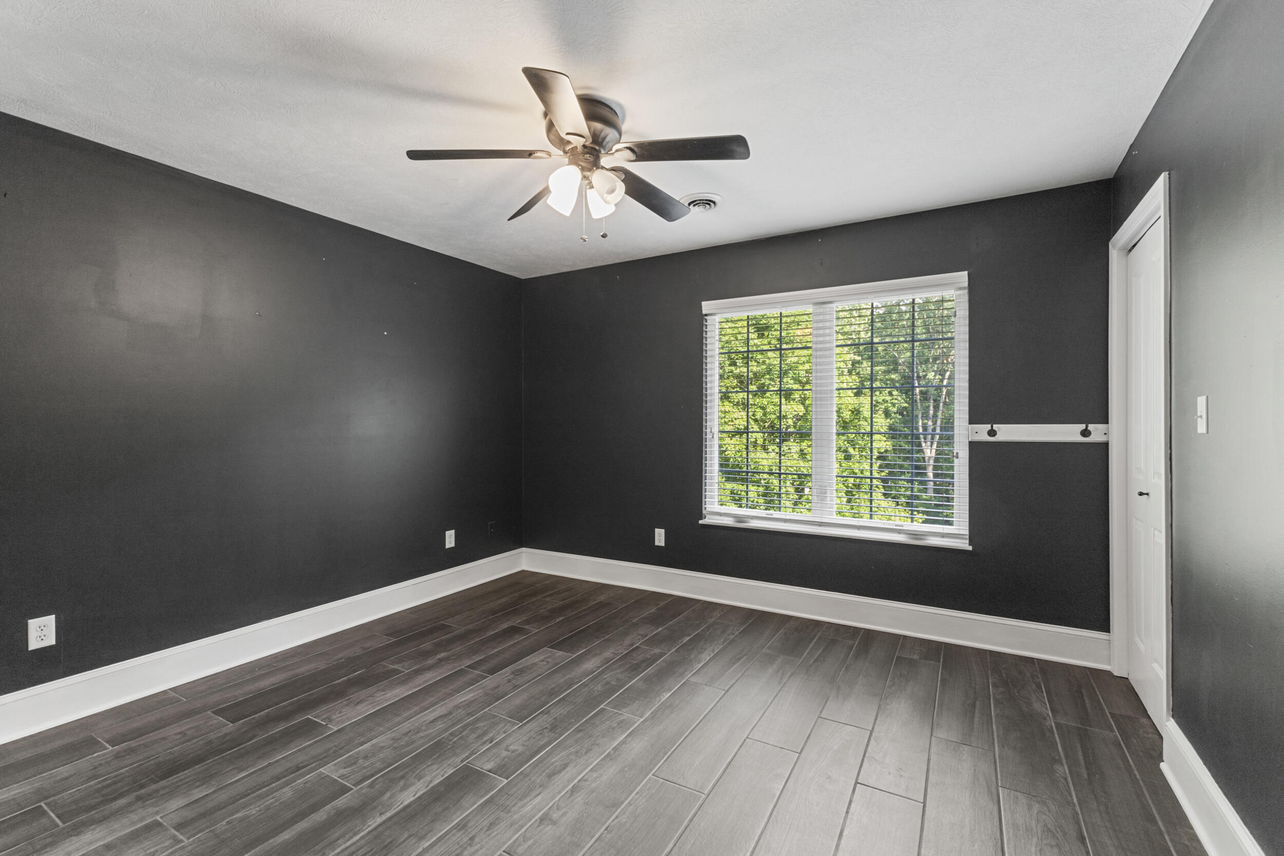 4720 Horseshoe Trail