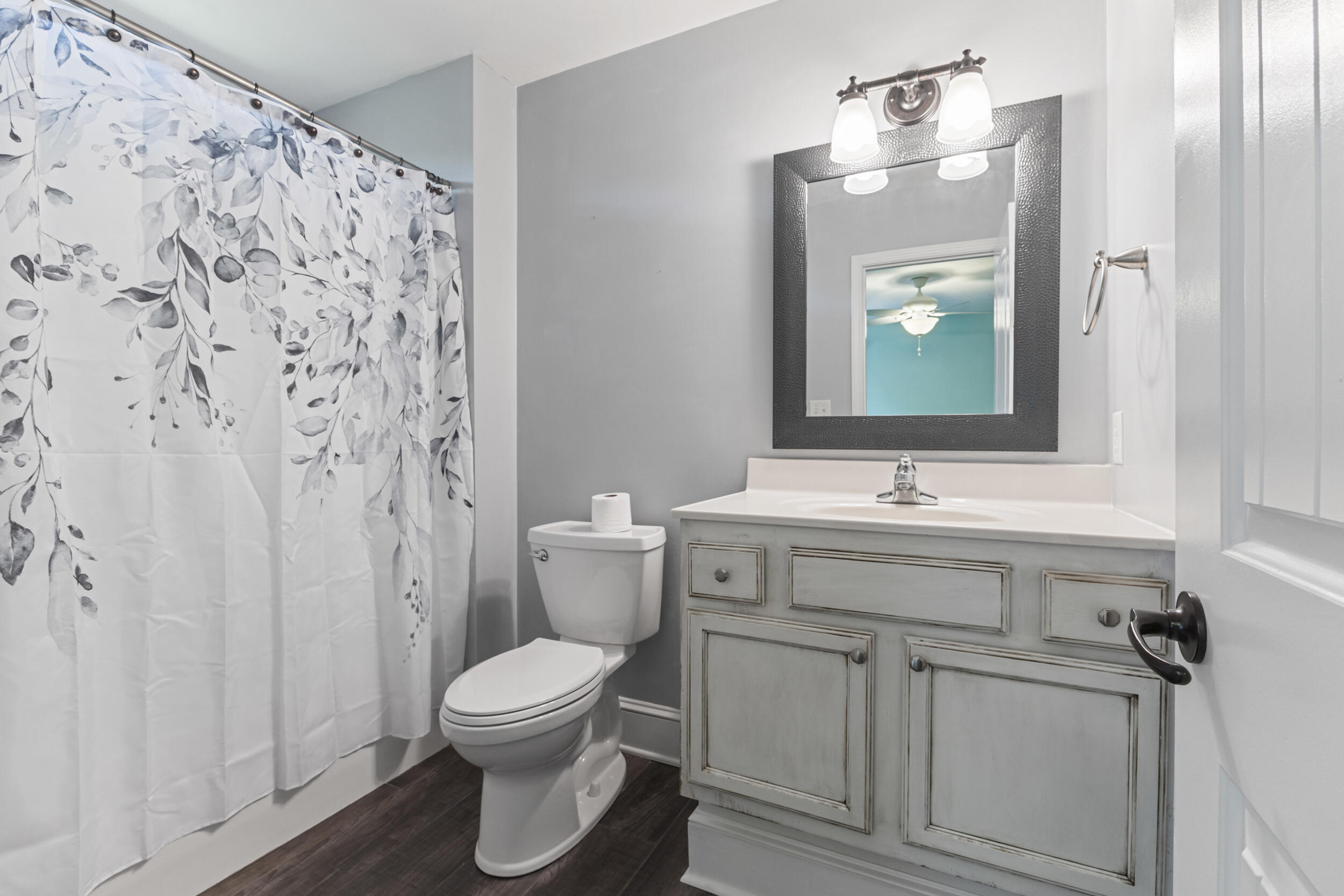 4720 Horseshoe Trail
