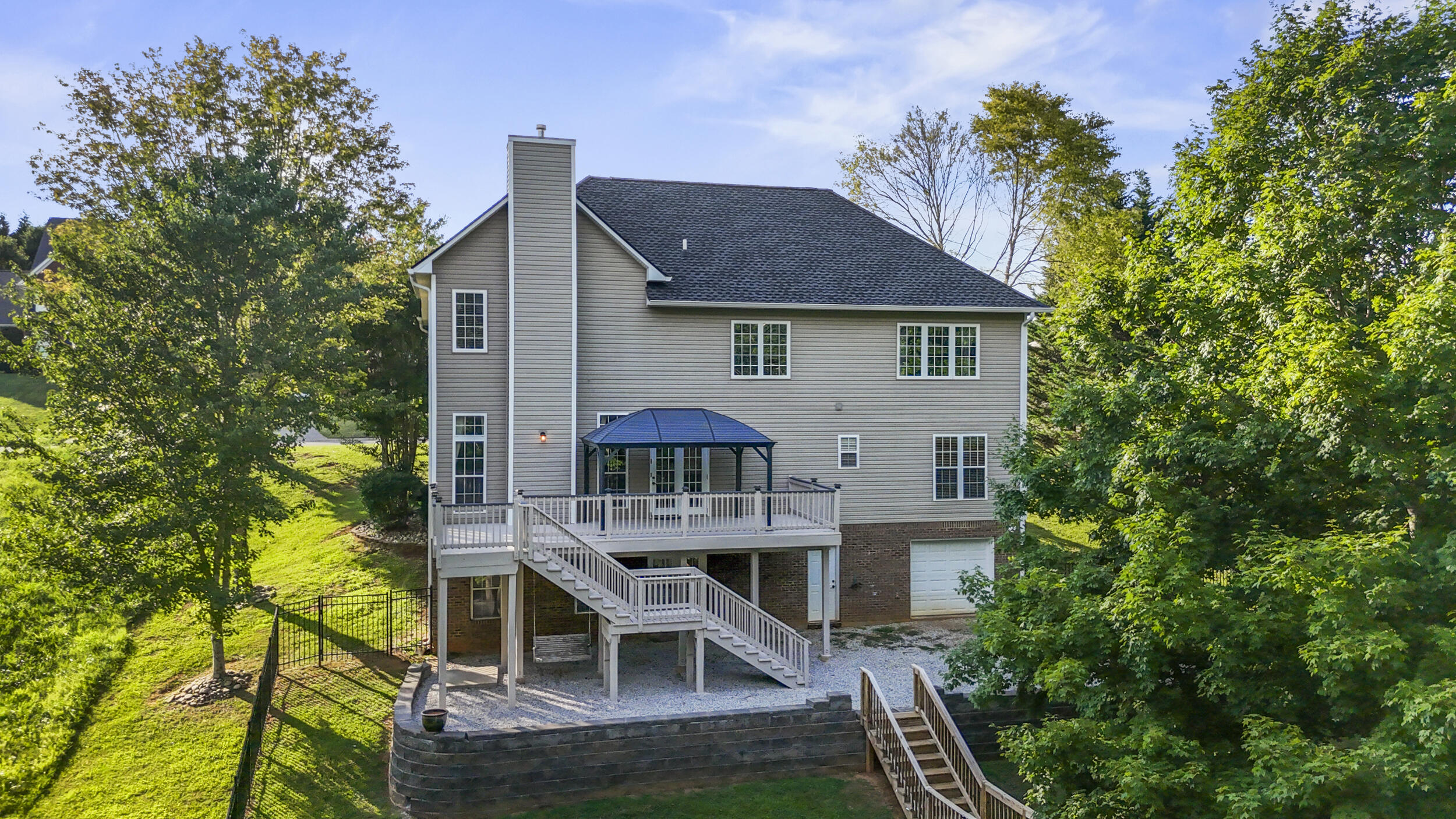4720 Horseshoe Trail