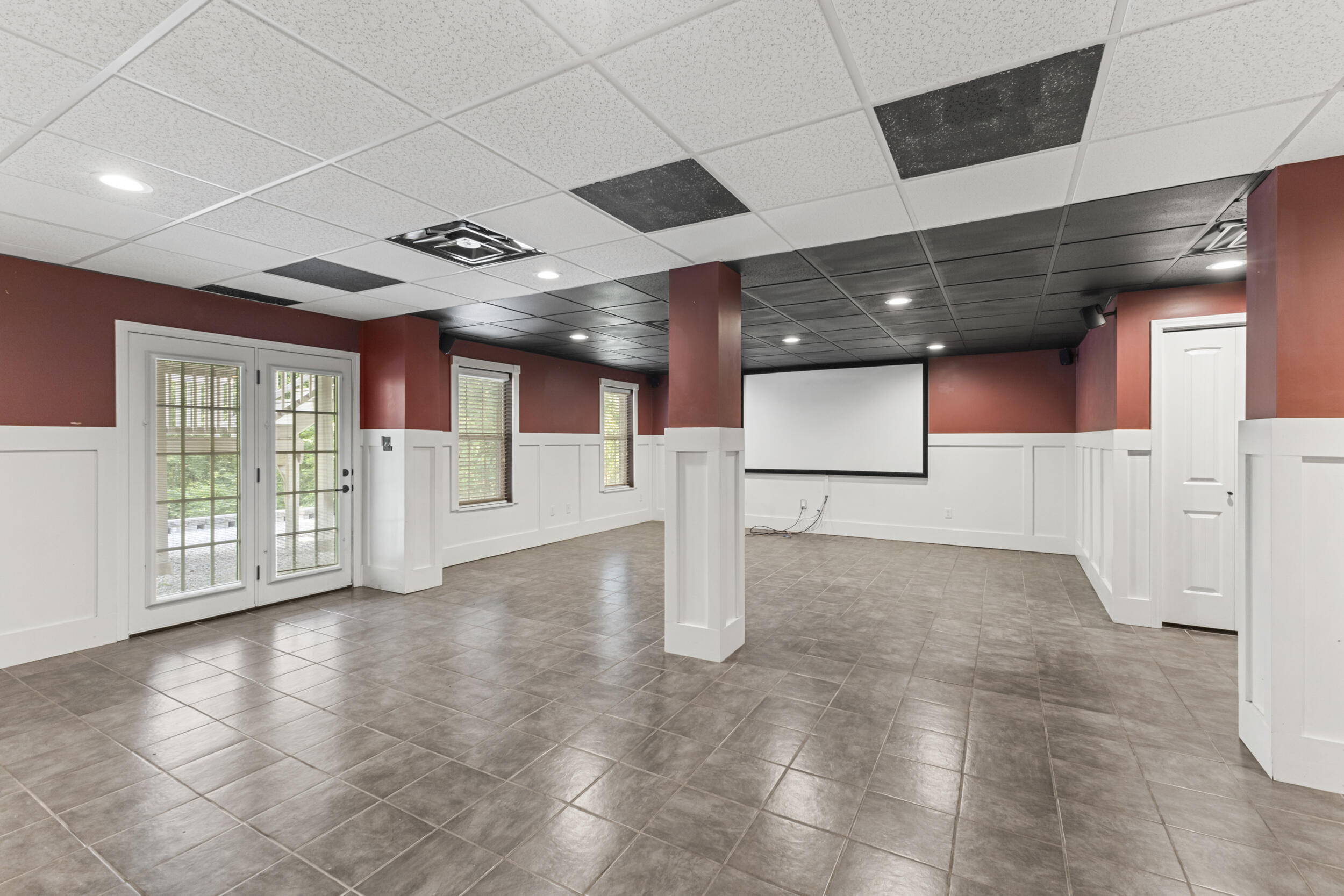 4720 Horseshoe Trail