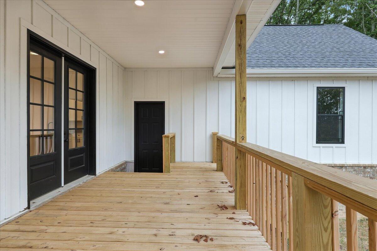 2790 Lowe Drive