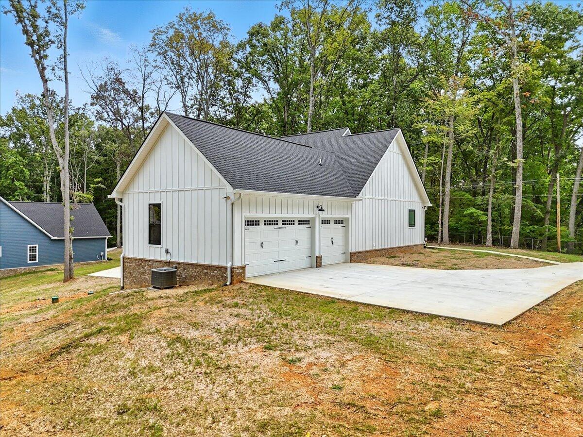 2790 Lowe Drive