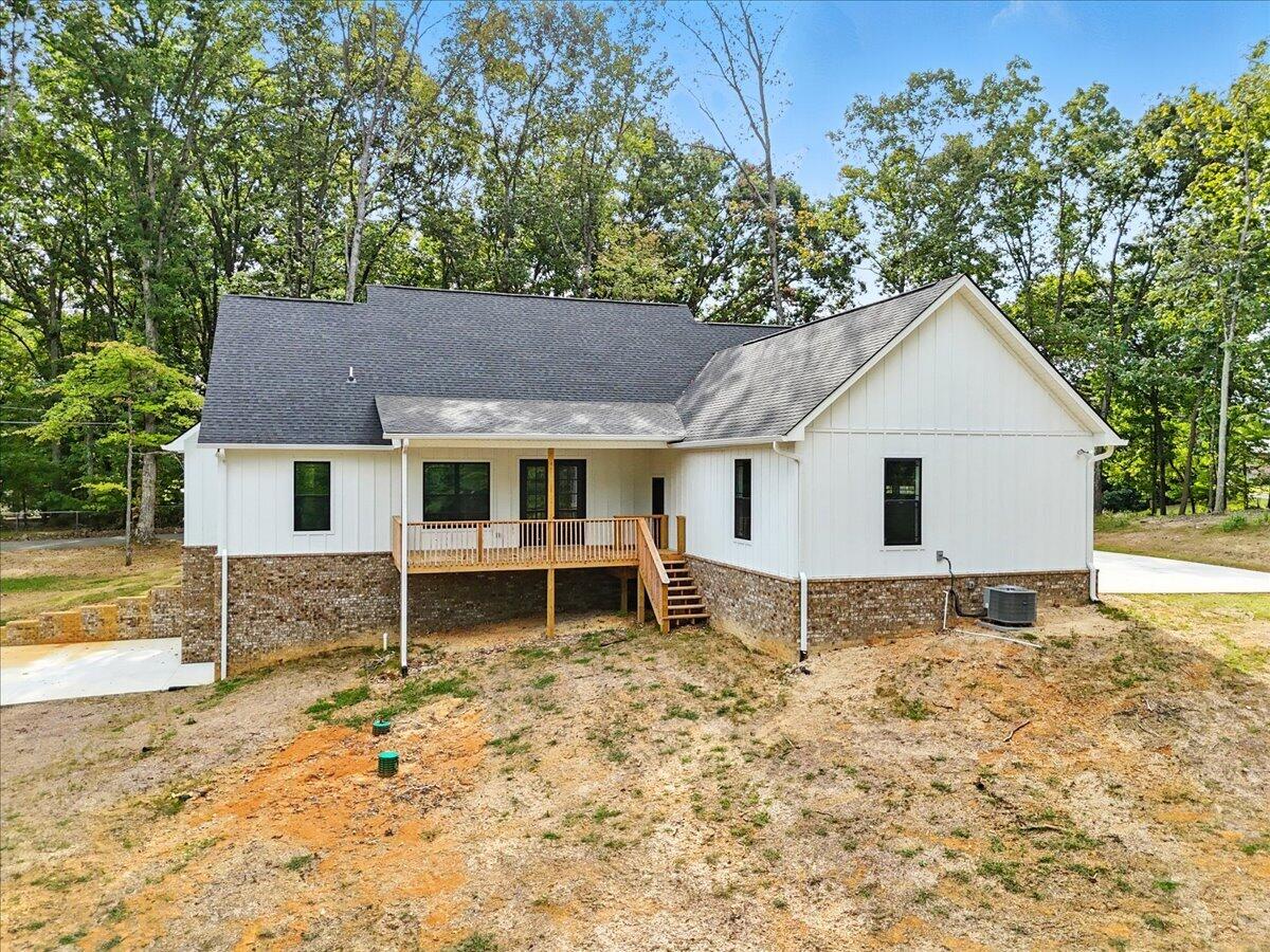 2790 Lowe Drive