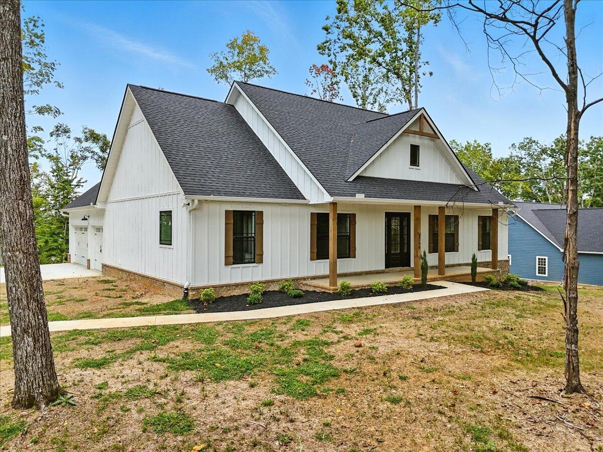2790 Lowe Drive