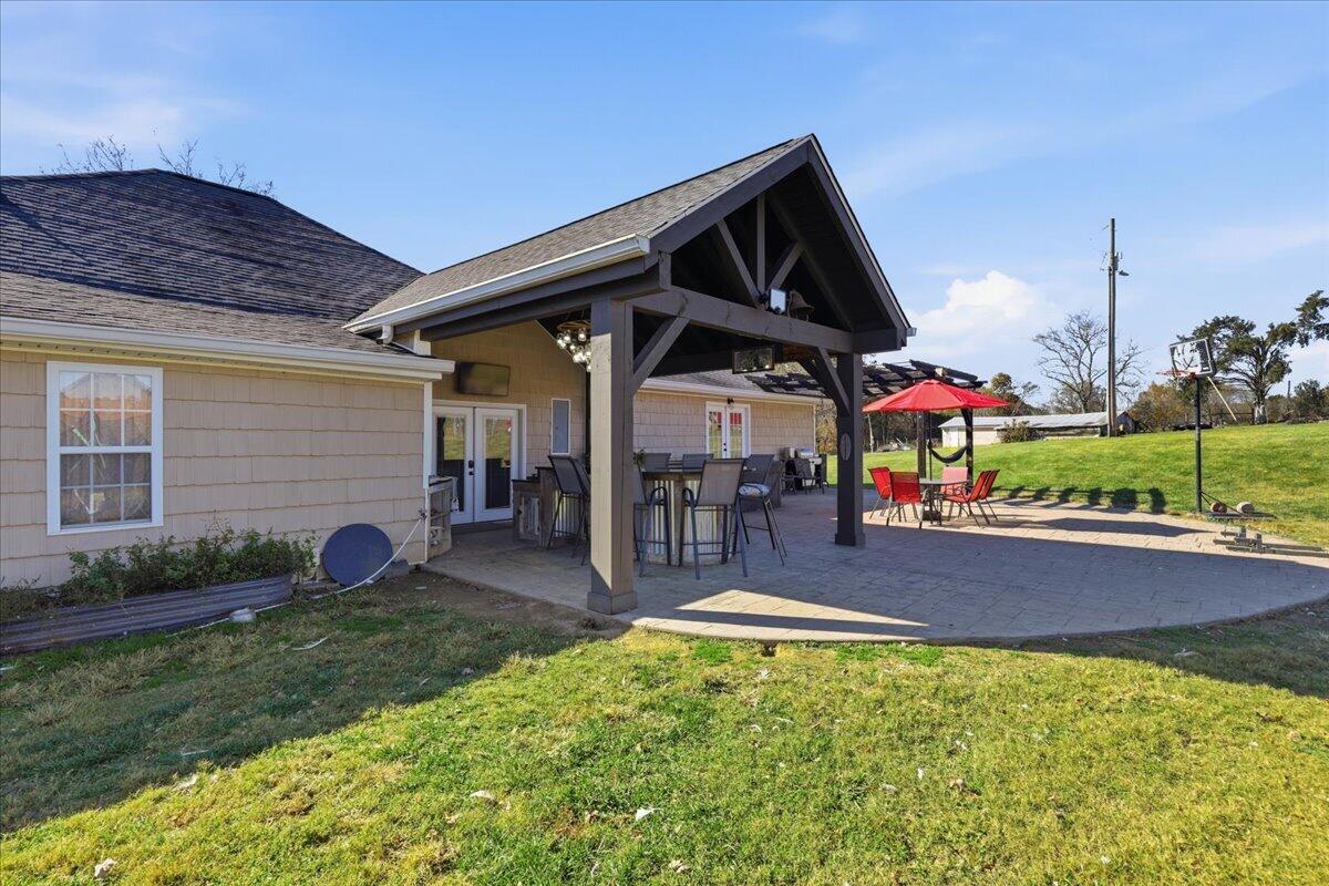 2316 Carmichael Road