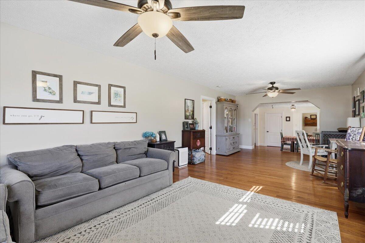 2316 Carmichael Road