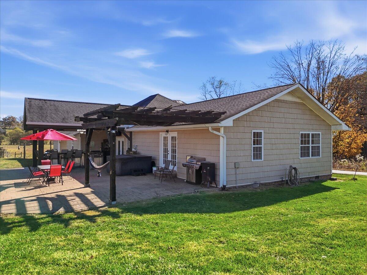 2316 Carmichael Road