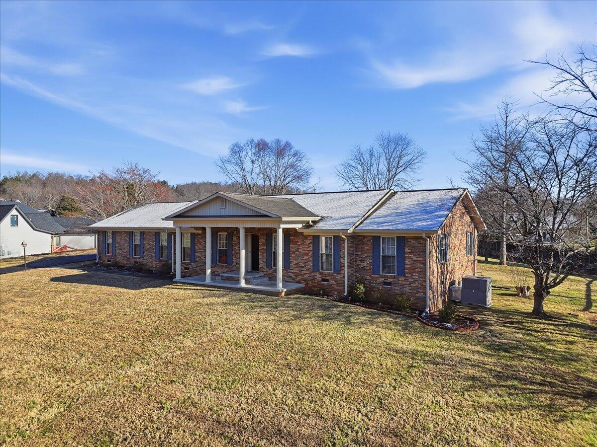 1984 Crockett Ridge Road