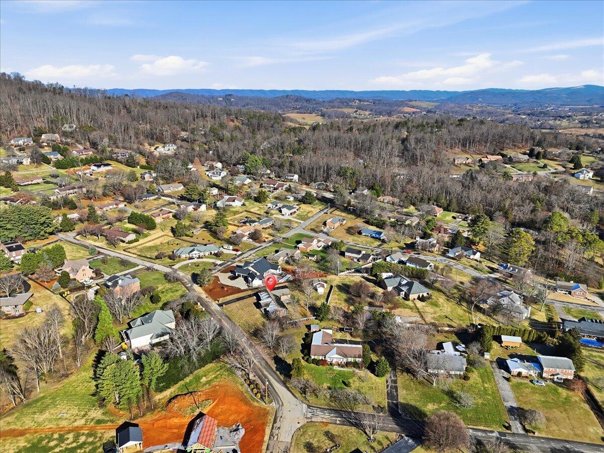 1984 Crockett Ridge Road