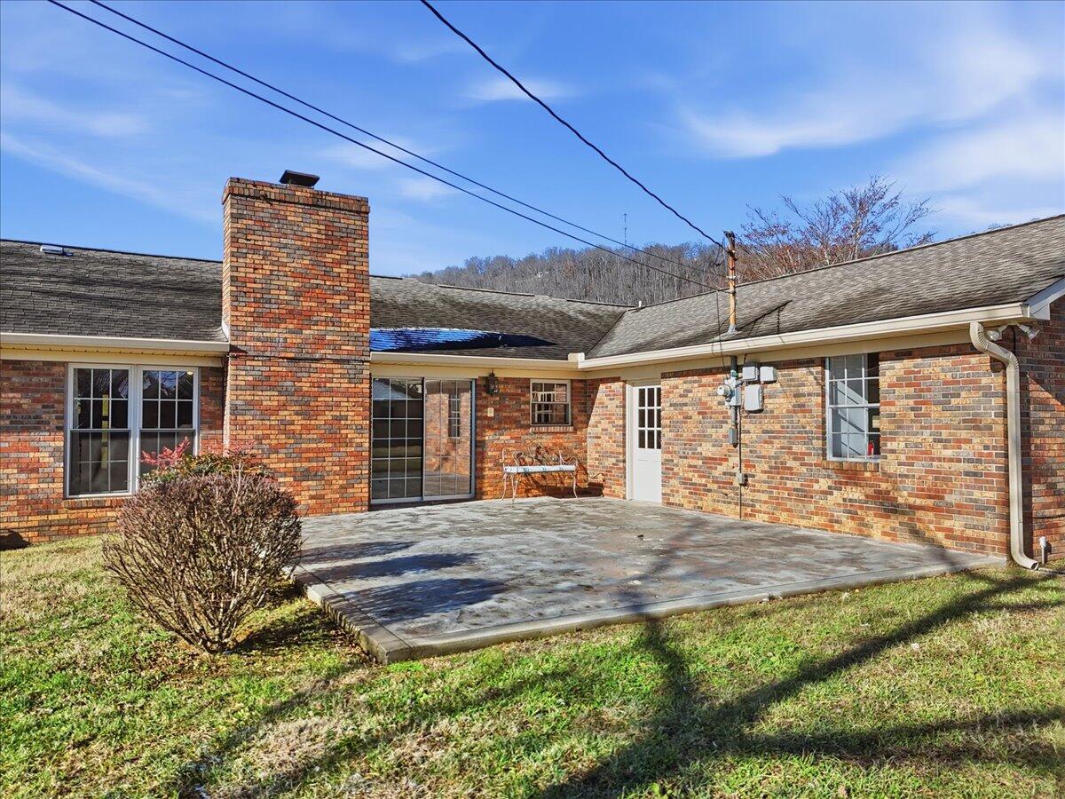 1984 Crockett Ridge Road