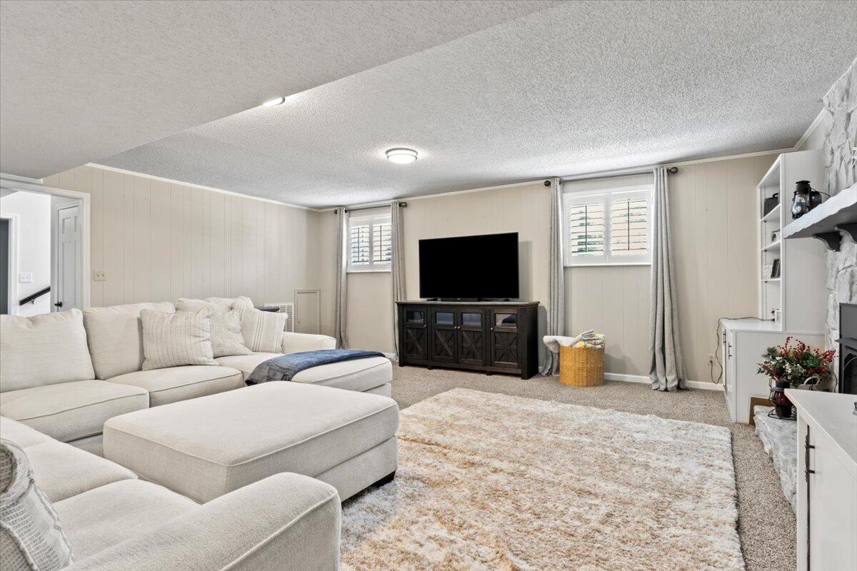 1626 Cardinal Drive