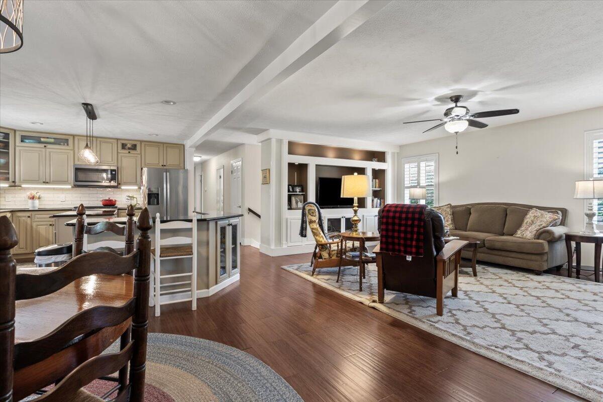 1626 Cardinal Drive