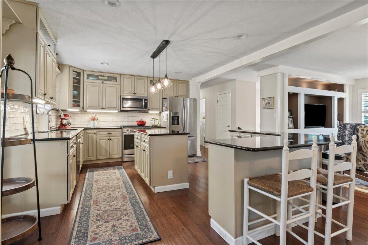 1626 Cardinal Drive