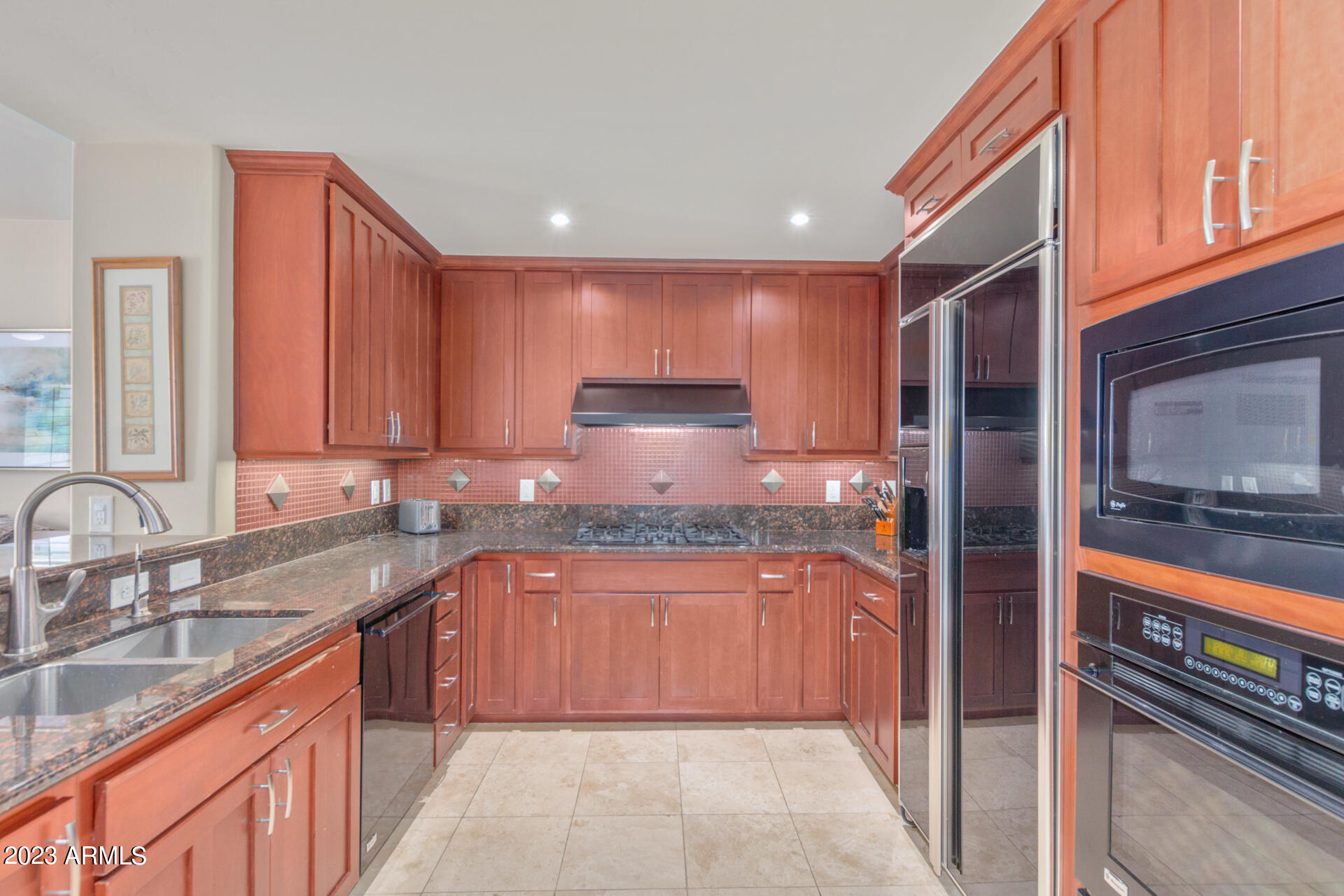 15802 N 71ST Street, 304