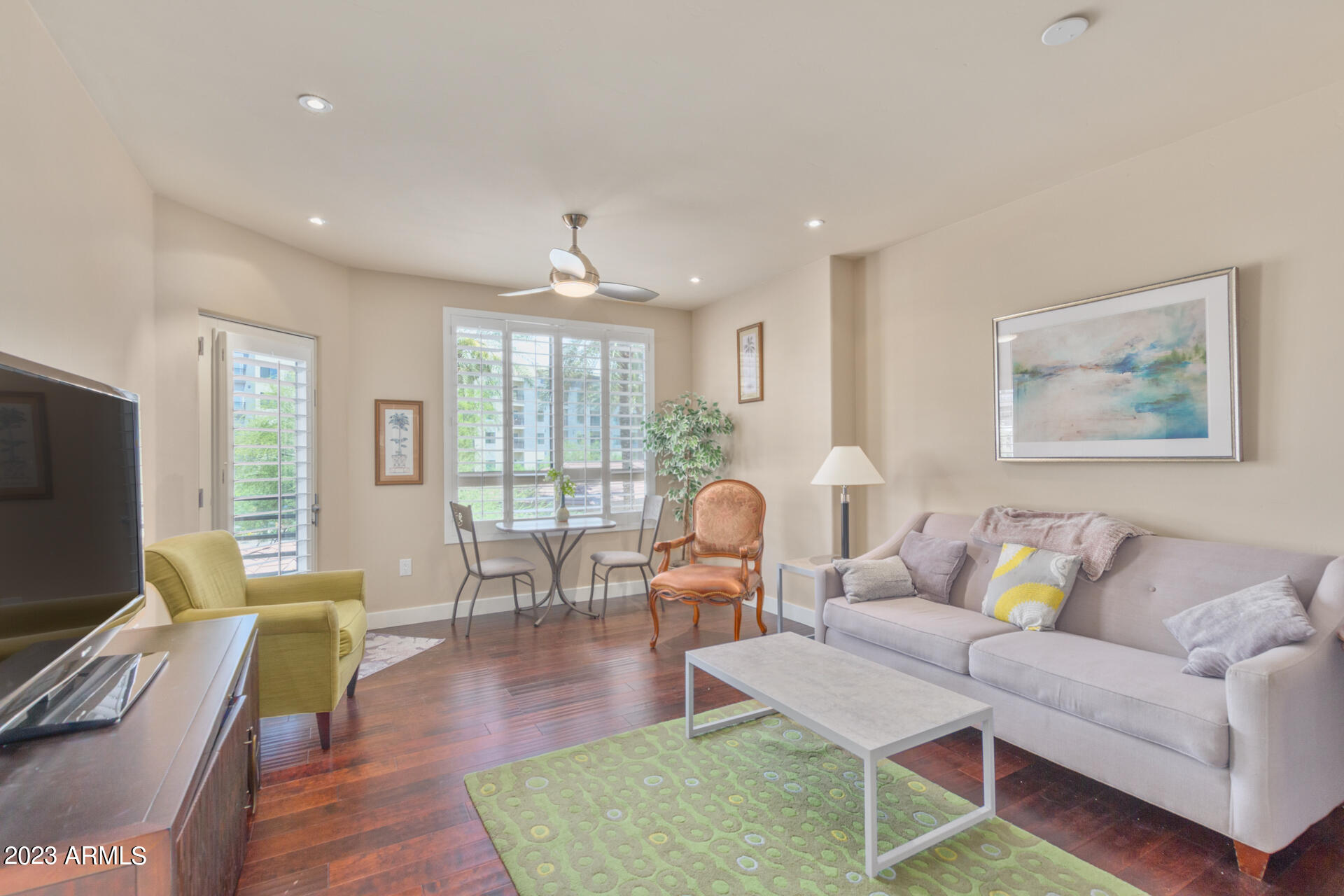 15802 N 71ST Street, 304