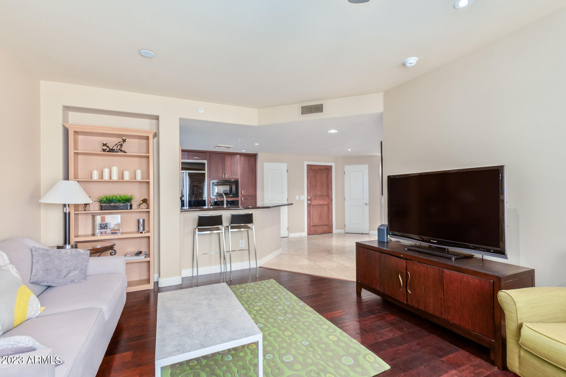 15802 N 71ST Street, 304