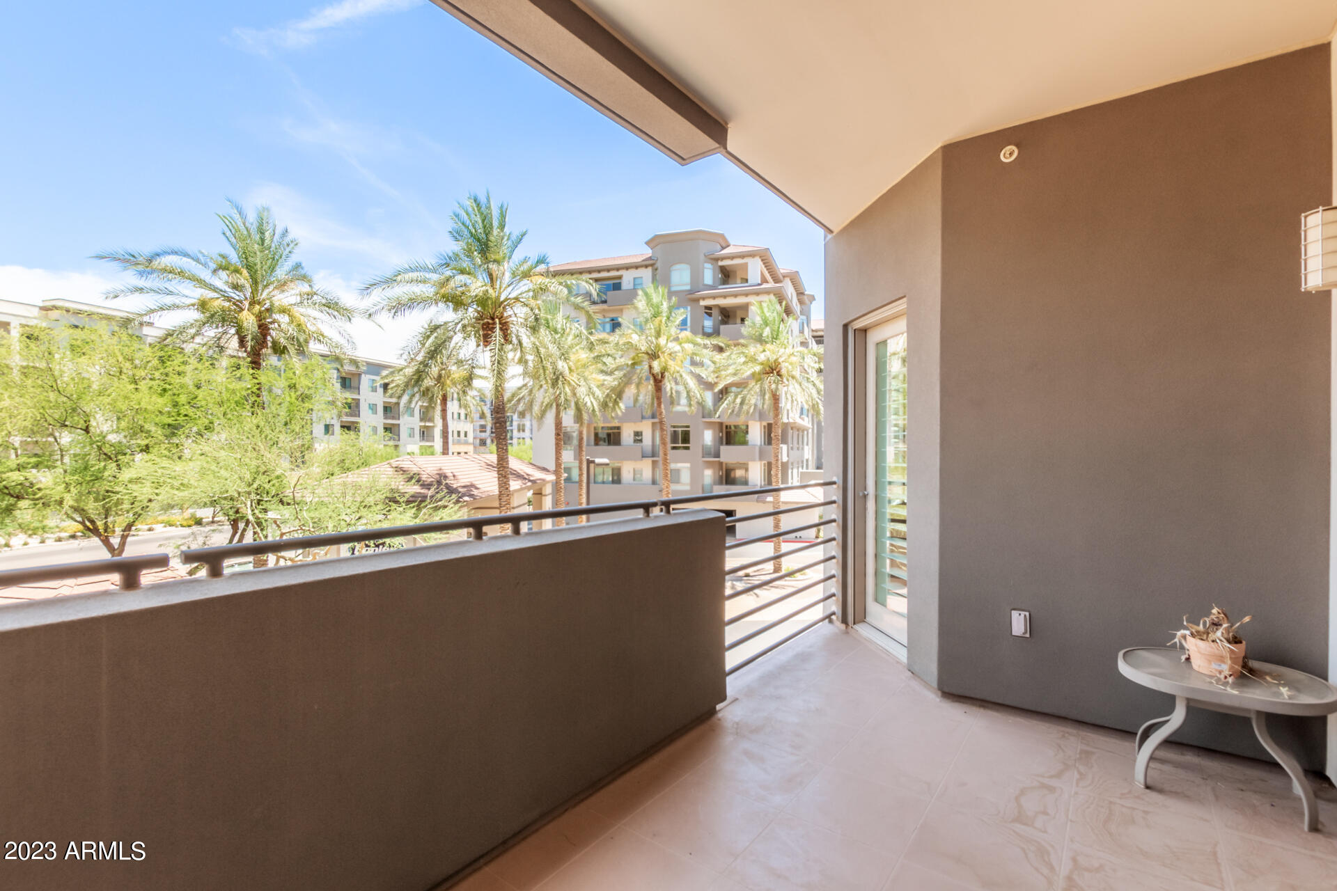 15802 N 71ST Street, 304