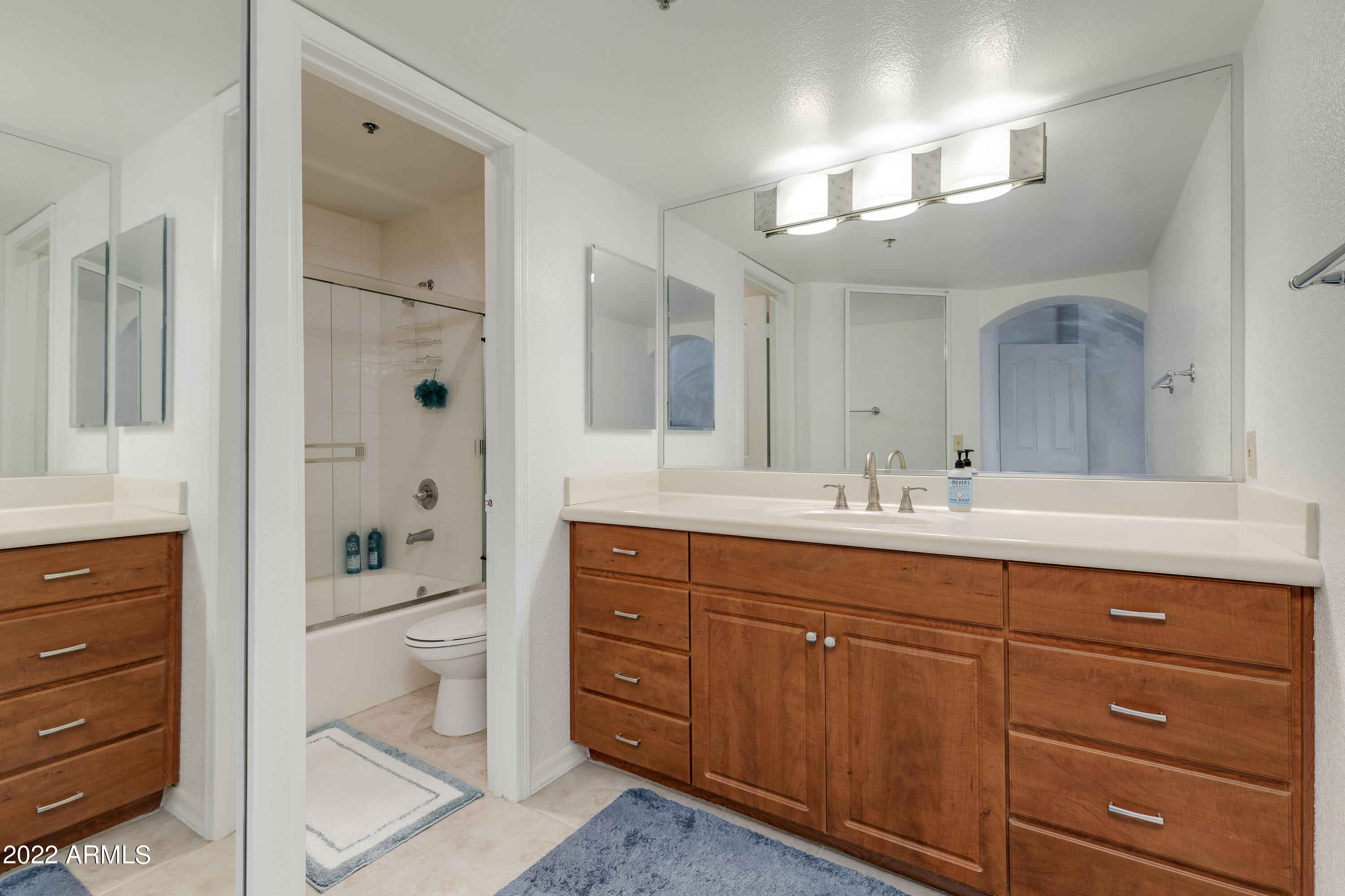 5104 N 32ND Street, 425