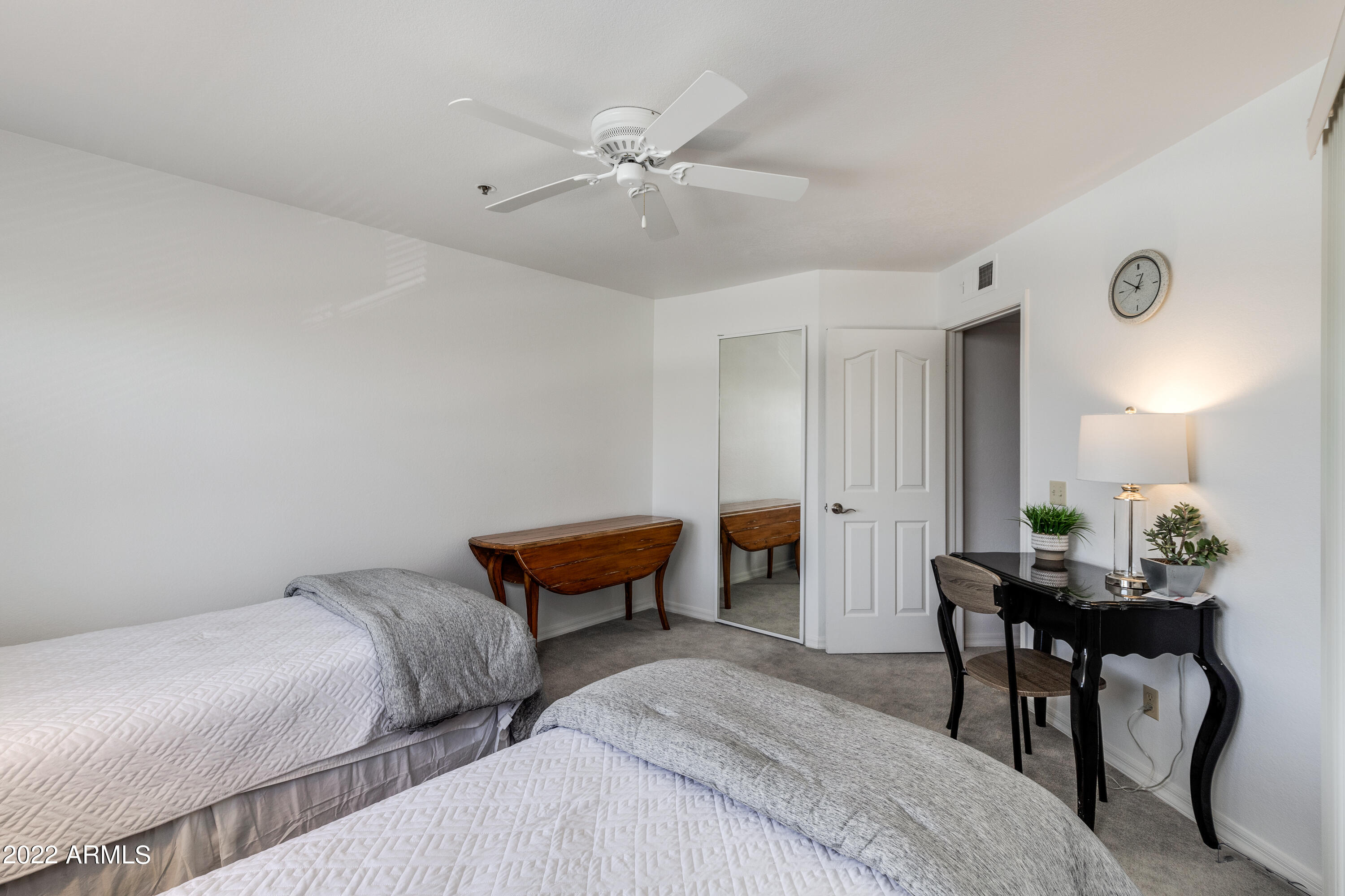 5104 N 32ND Street, 425