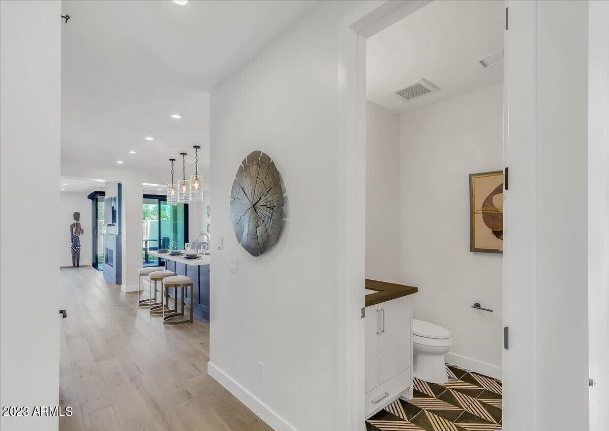 6500 E CAMELBACK Road, 1008