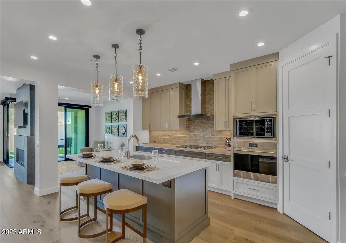 6500 E CAMELBACK Road, 1008