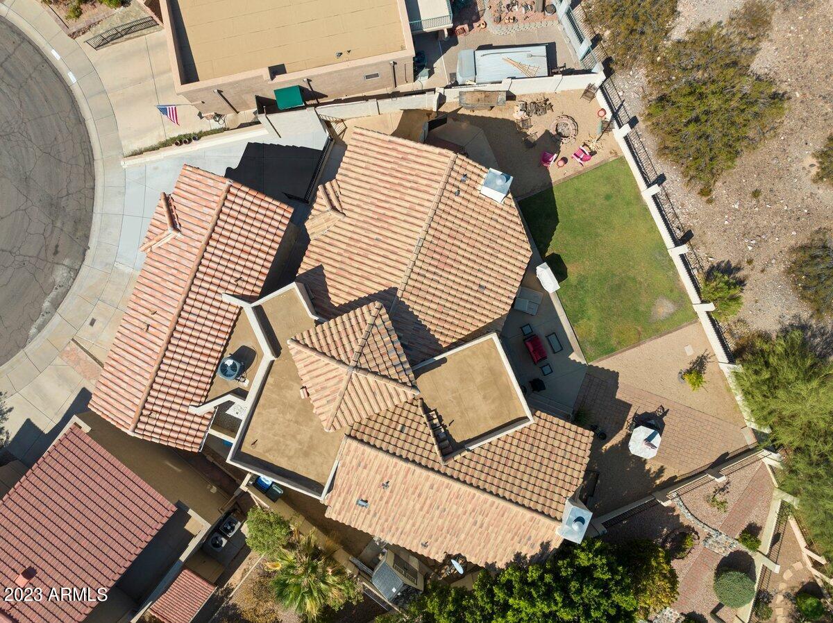 1706 E Gelding Drive