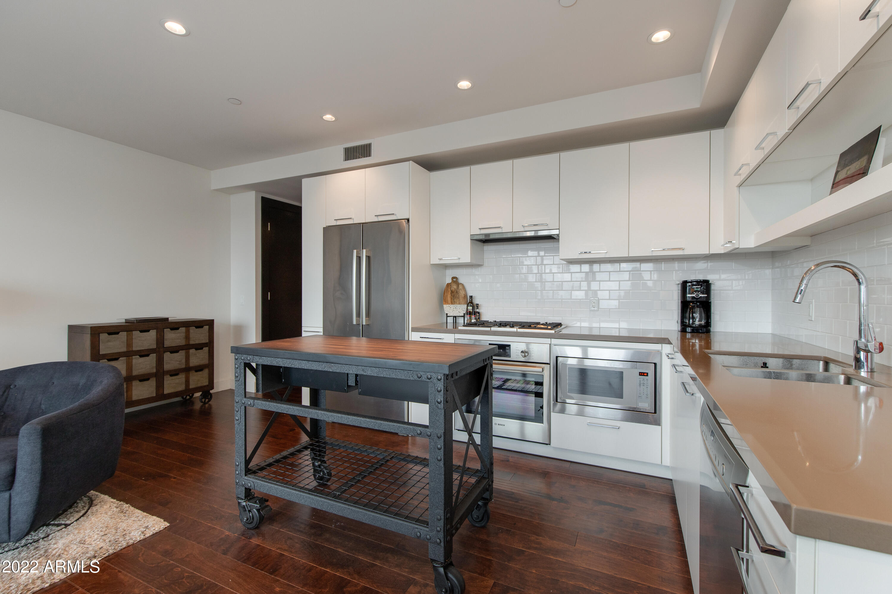 4422 N 75TH Street, 3010