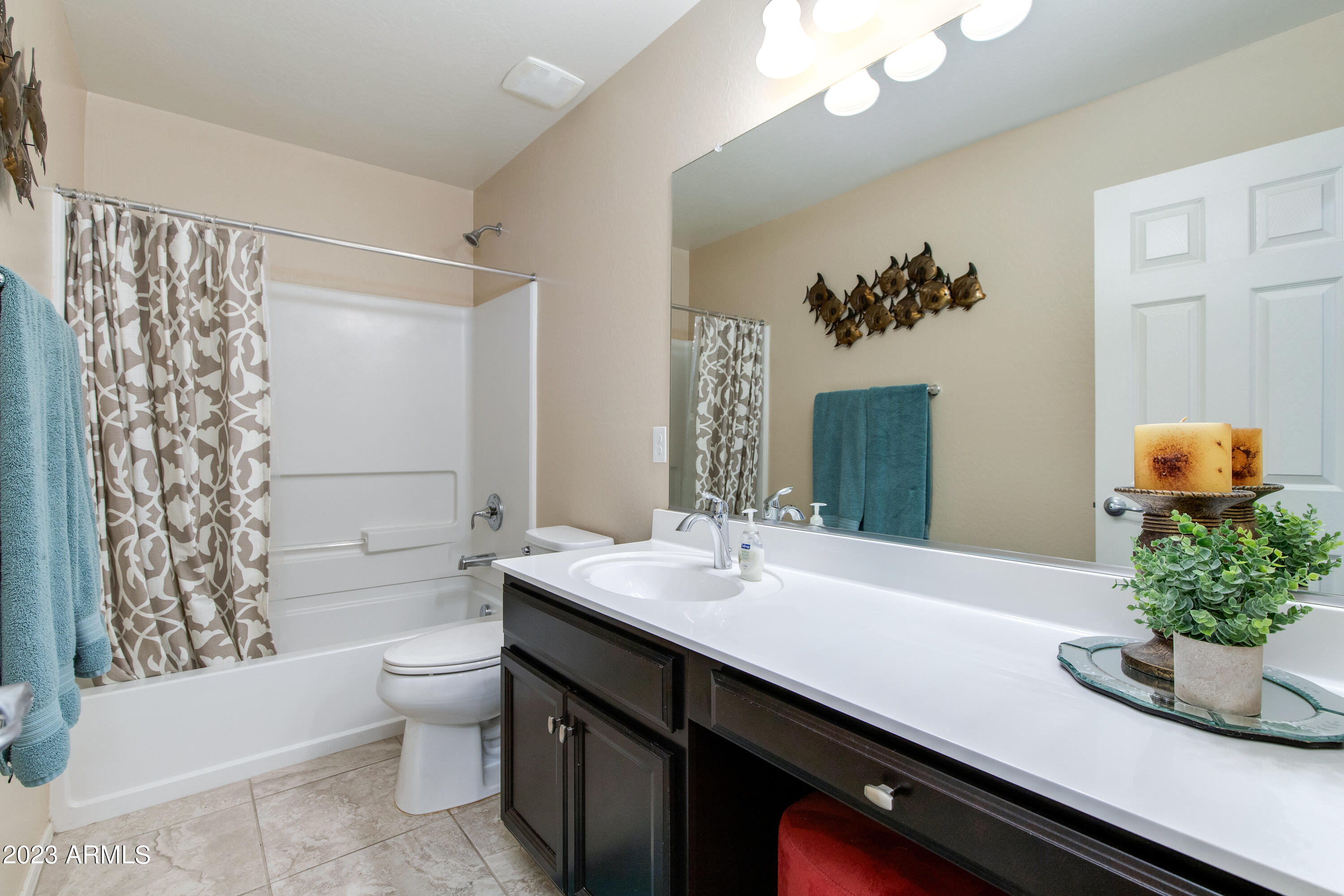 1447 N BALBOA Street