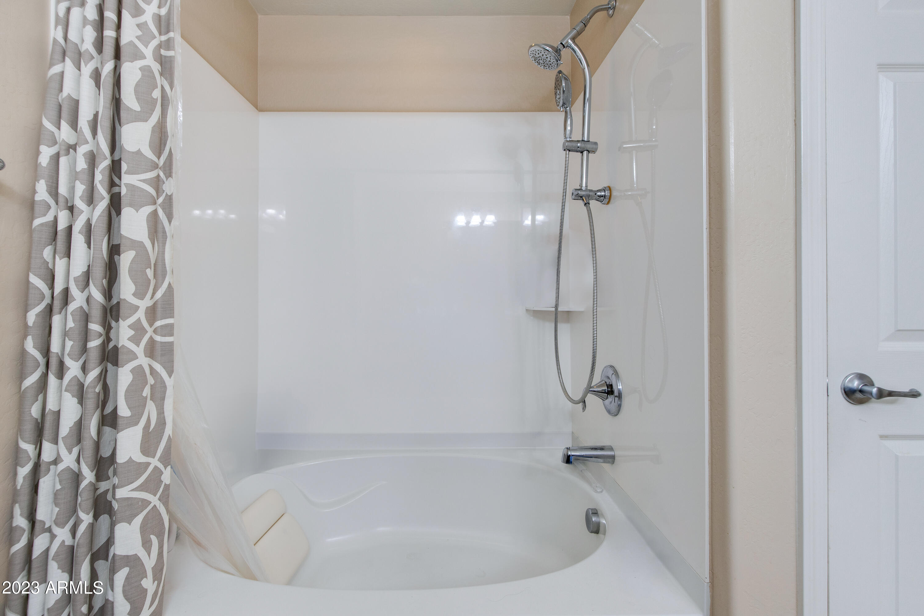 1447 N BALBOA Street