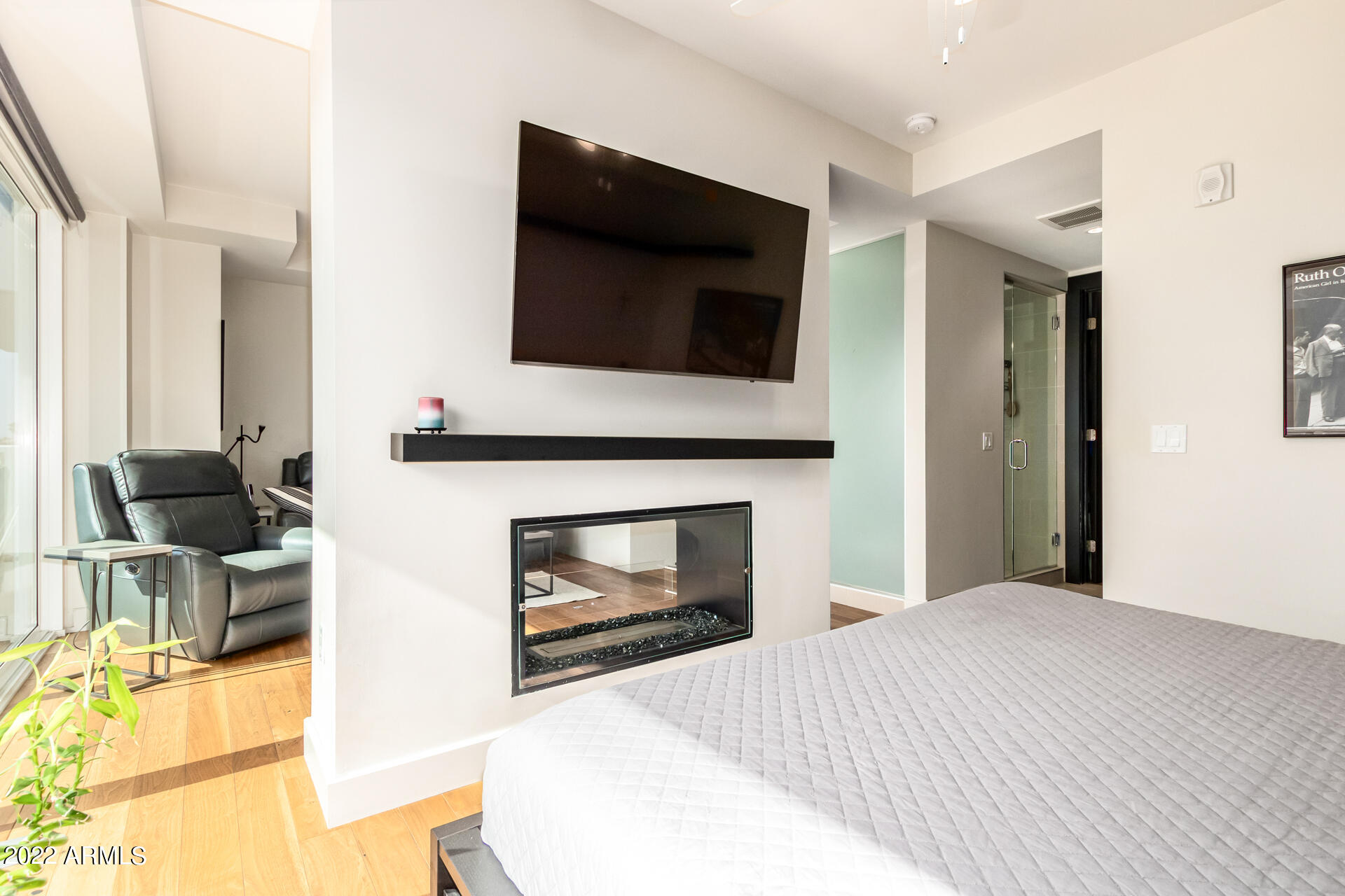 4422 N 75TH Street, 4002