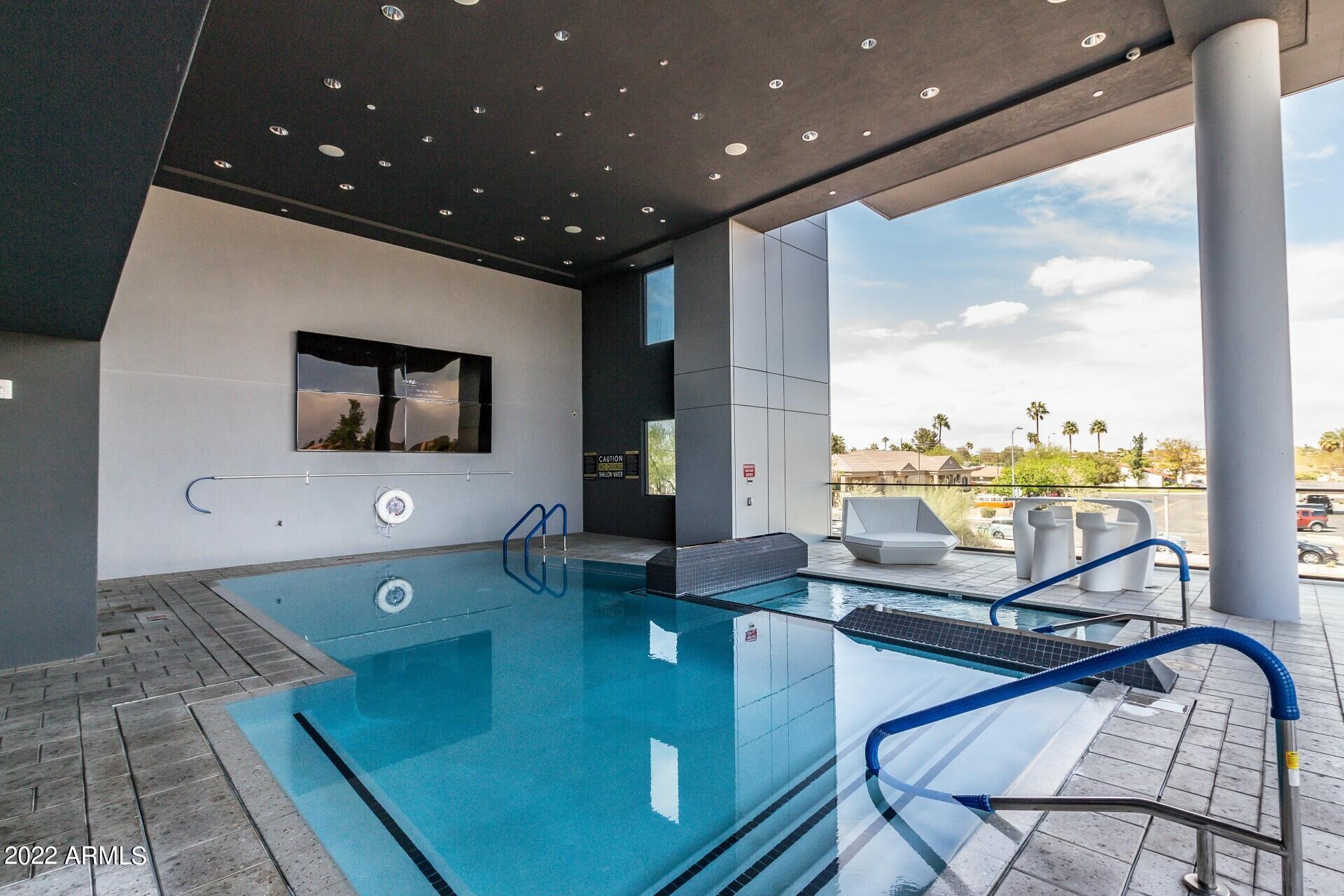 4422 N 75TH Street, 4002