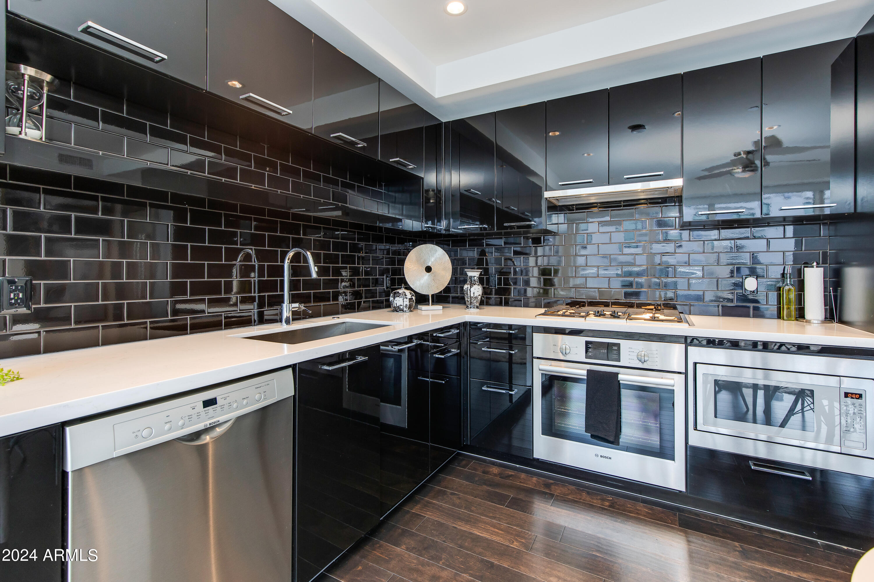 4422 N 75TH Street, 3005