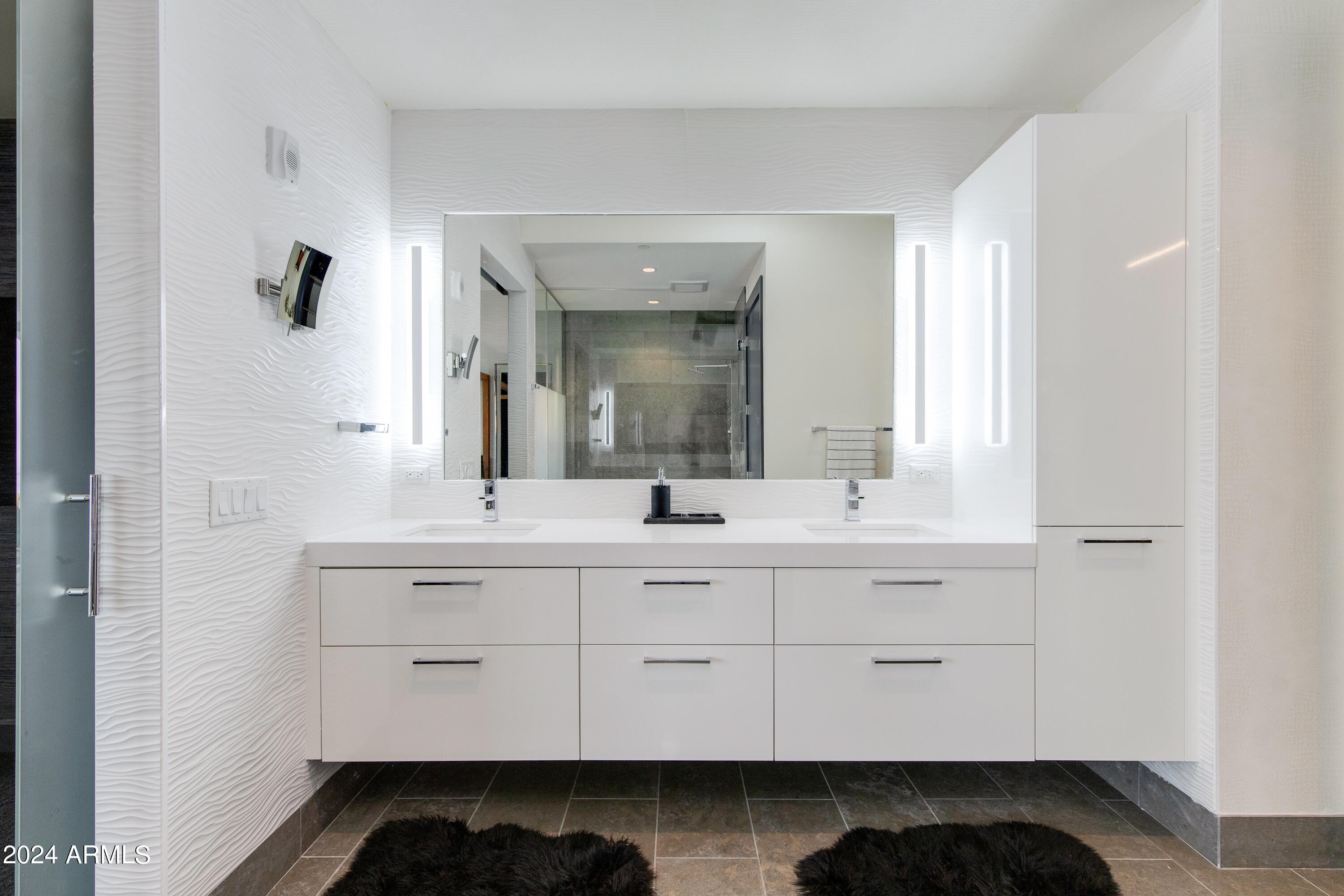 4422 N 75TH Street, 8004