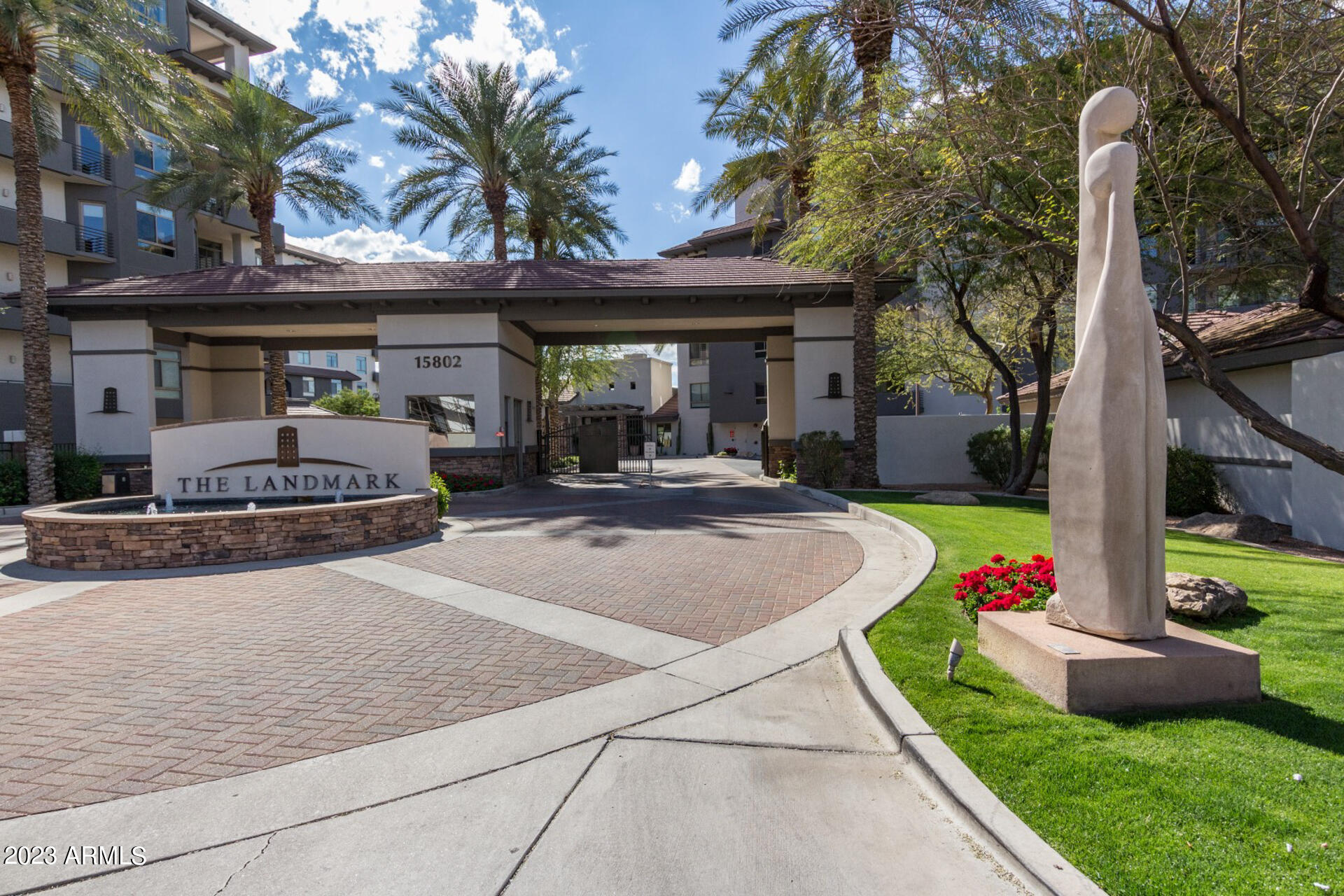 15802 N 71ST Street, 215