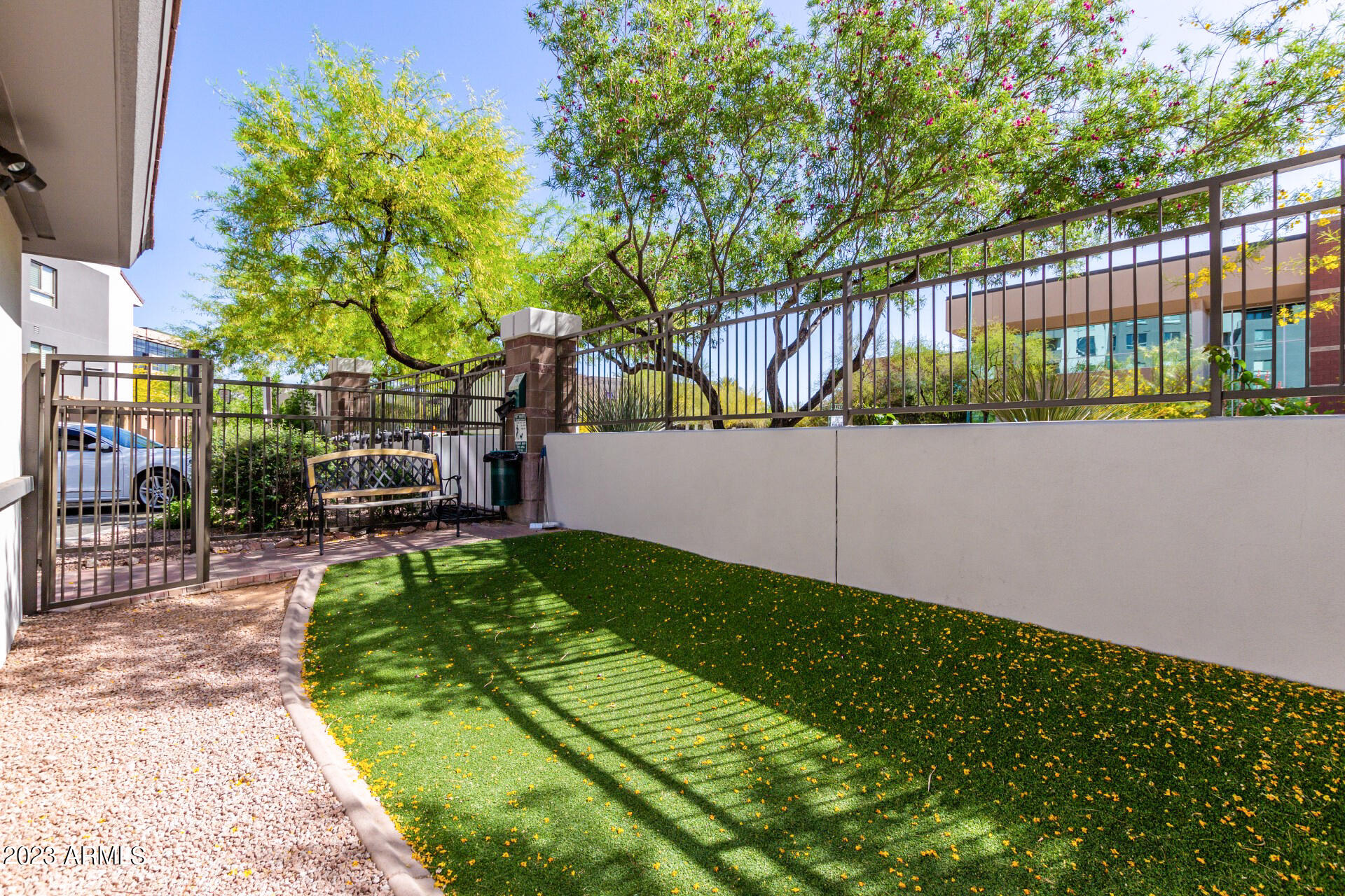 15802 N 71ST Street, 215