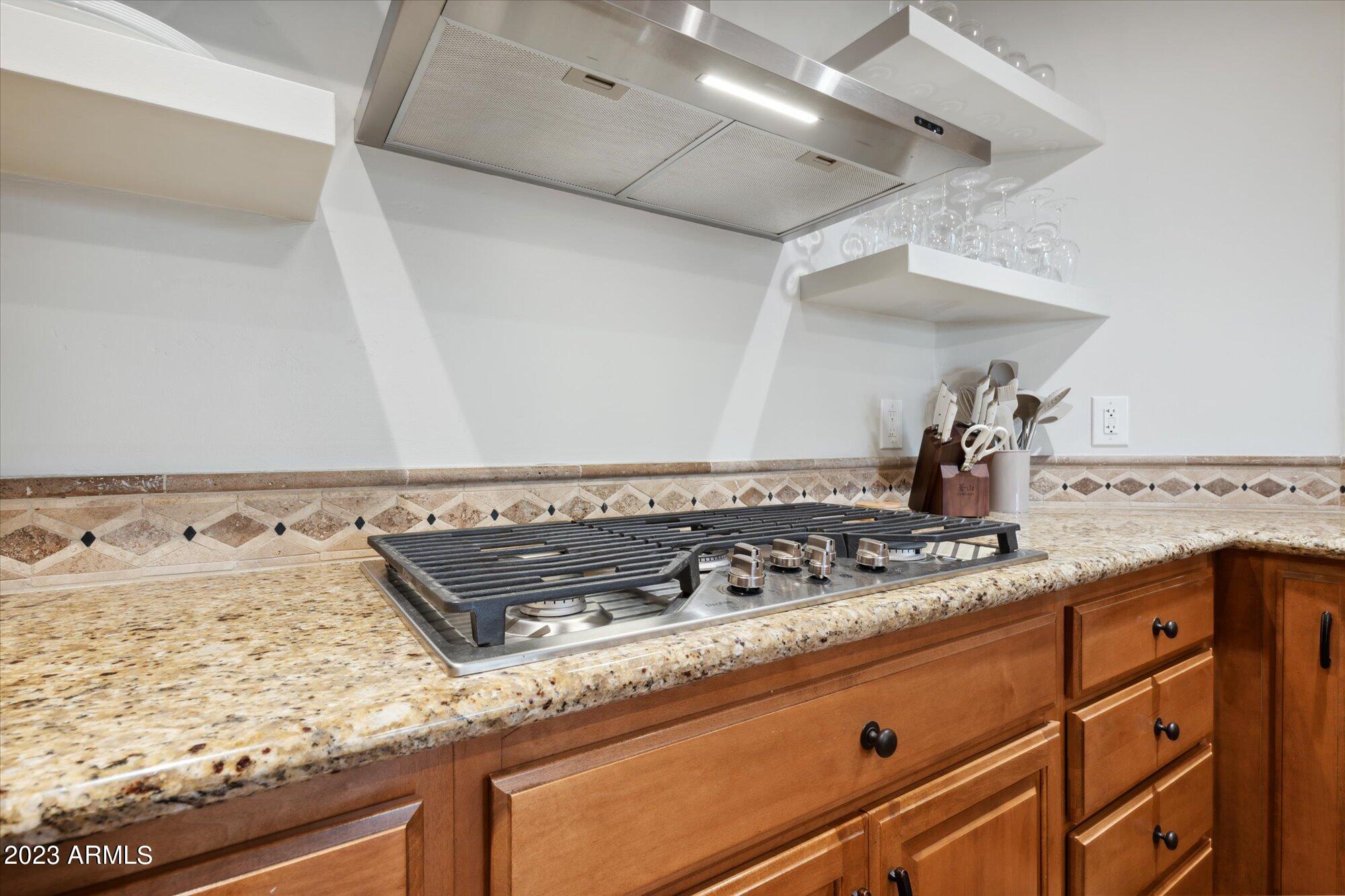 15802 N 71ST Street, 215