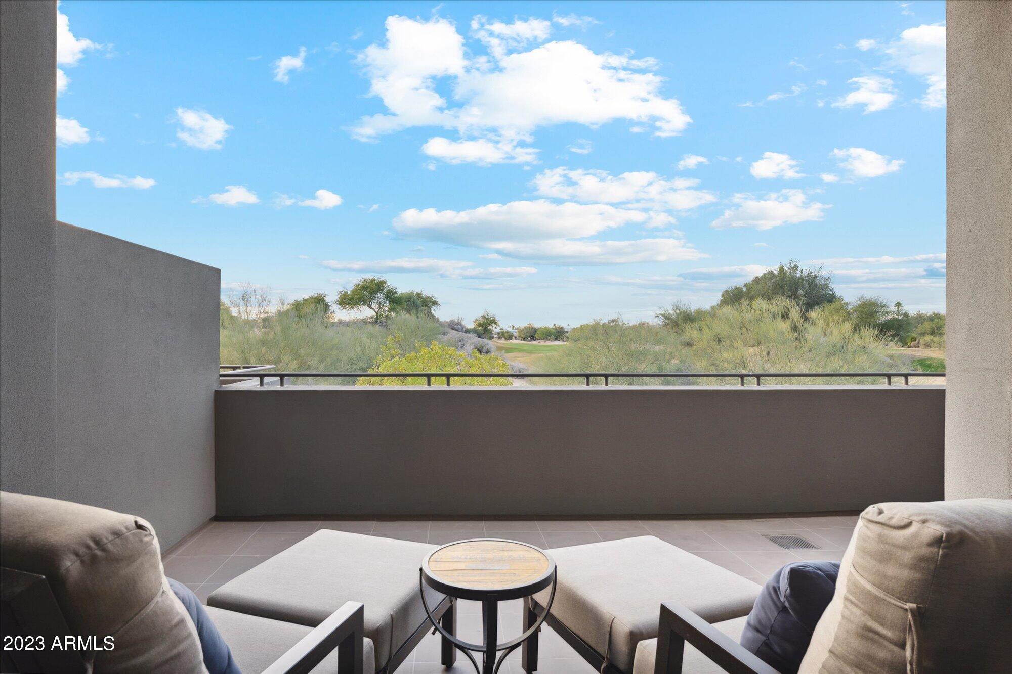 15802 N 71ST Street, 215