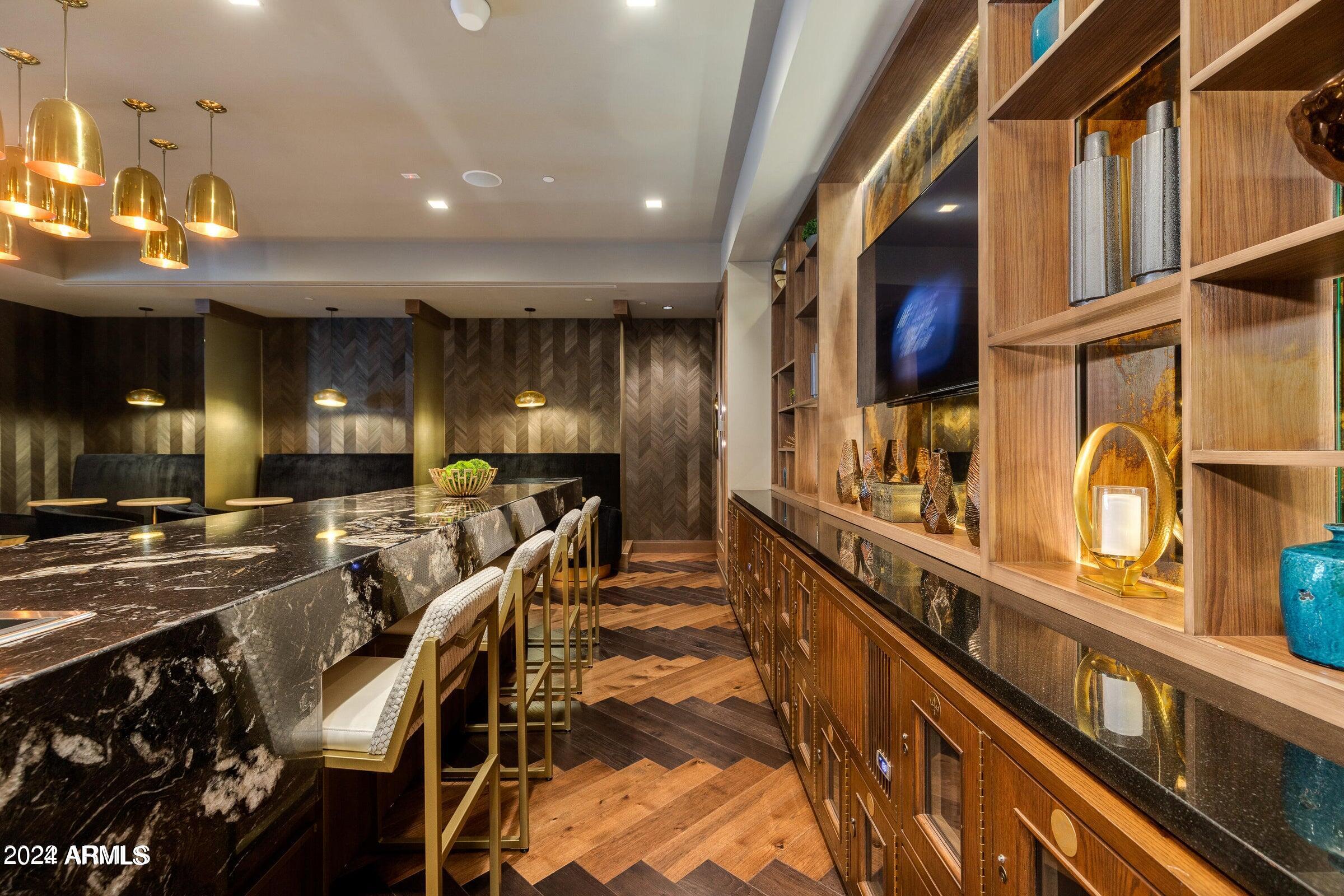 4422 N 75TH Street, 6001