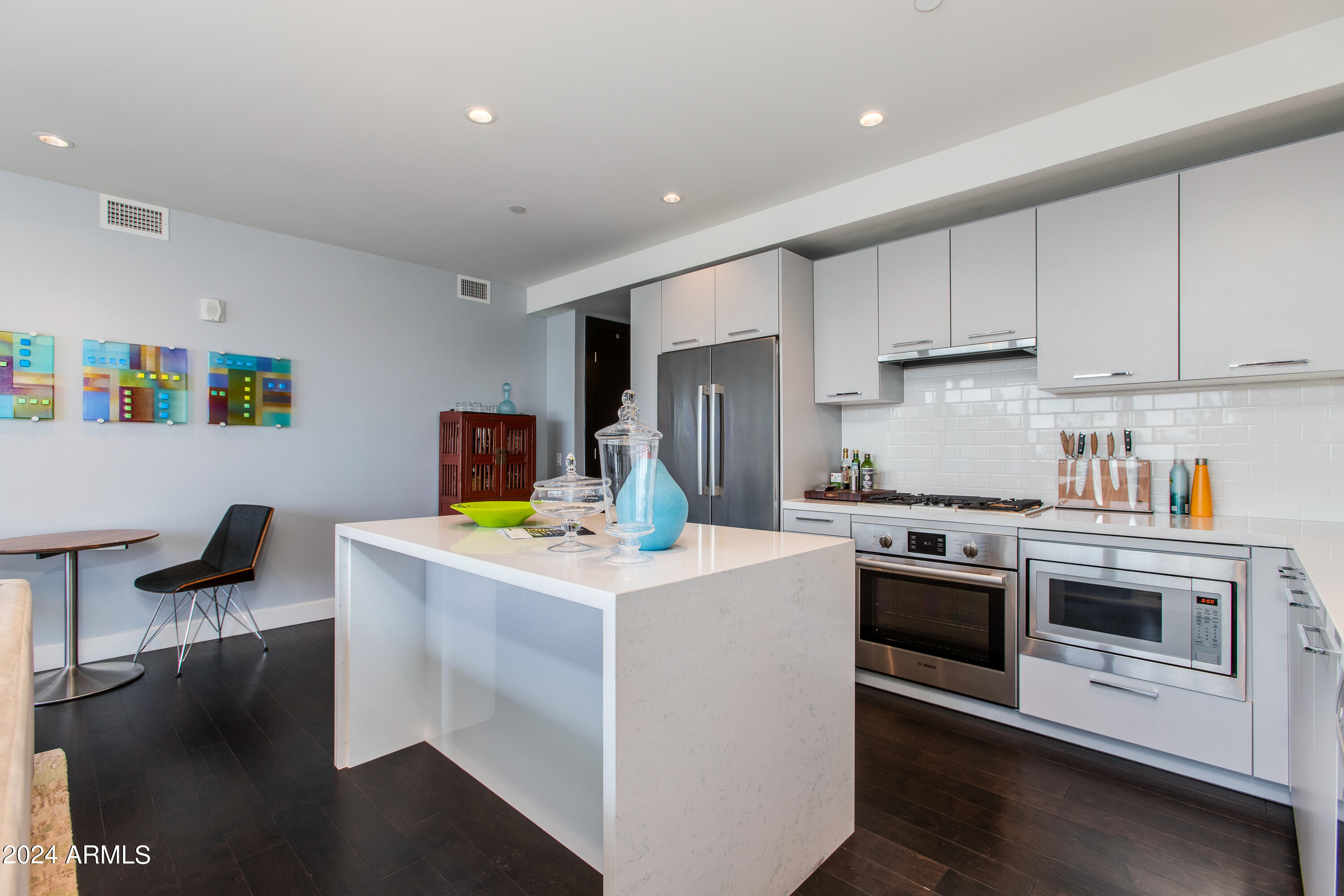 4422 N 75TH Street, 4010