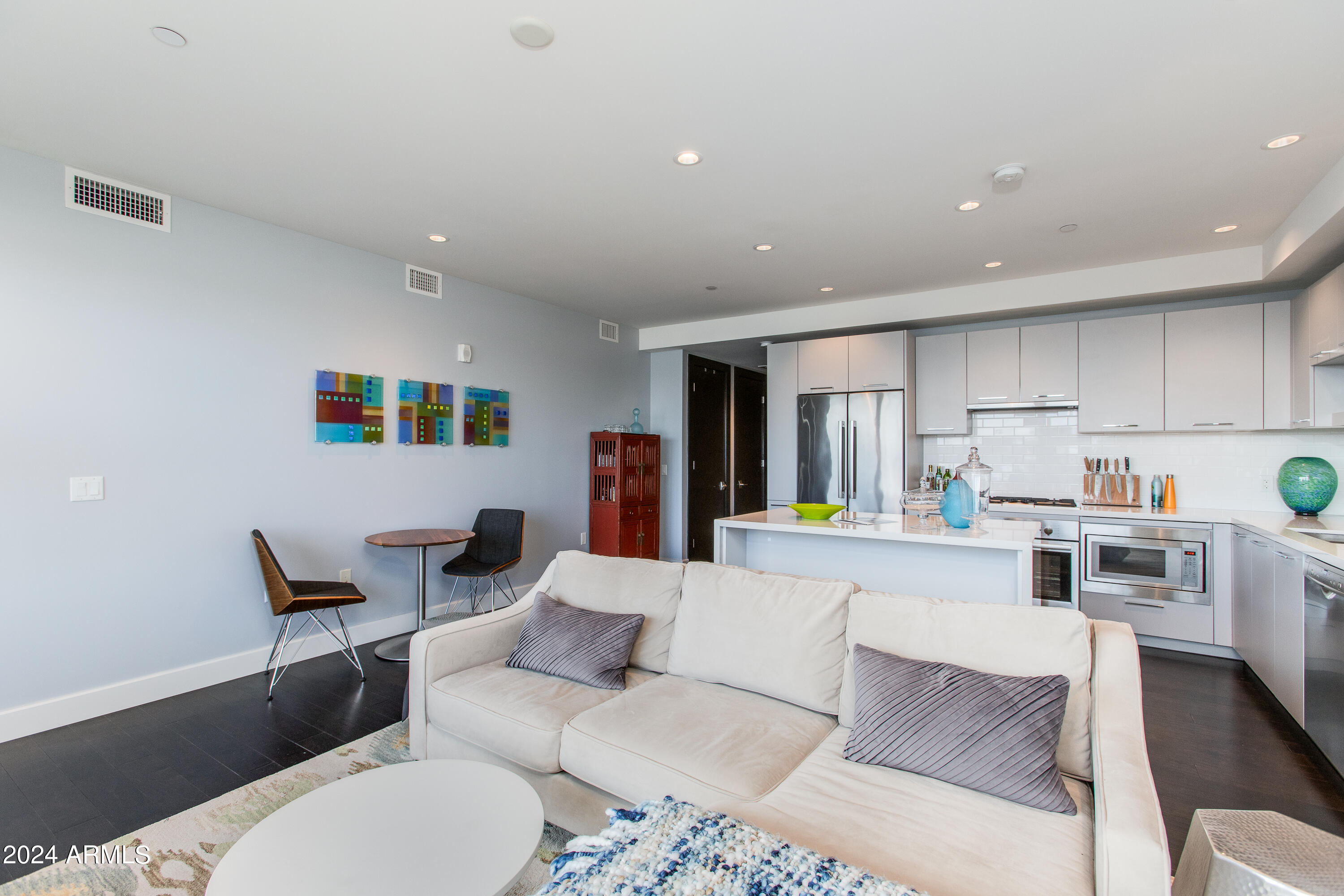 4422 N 75TH Street, 4010