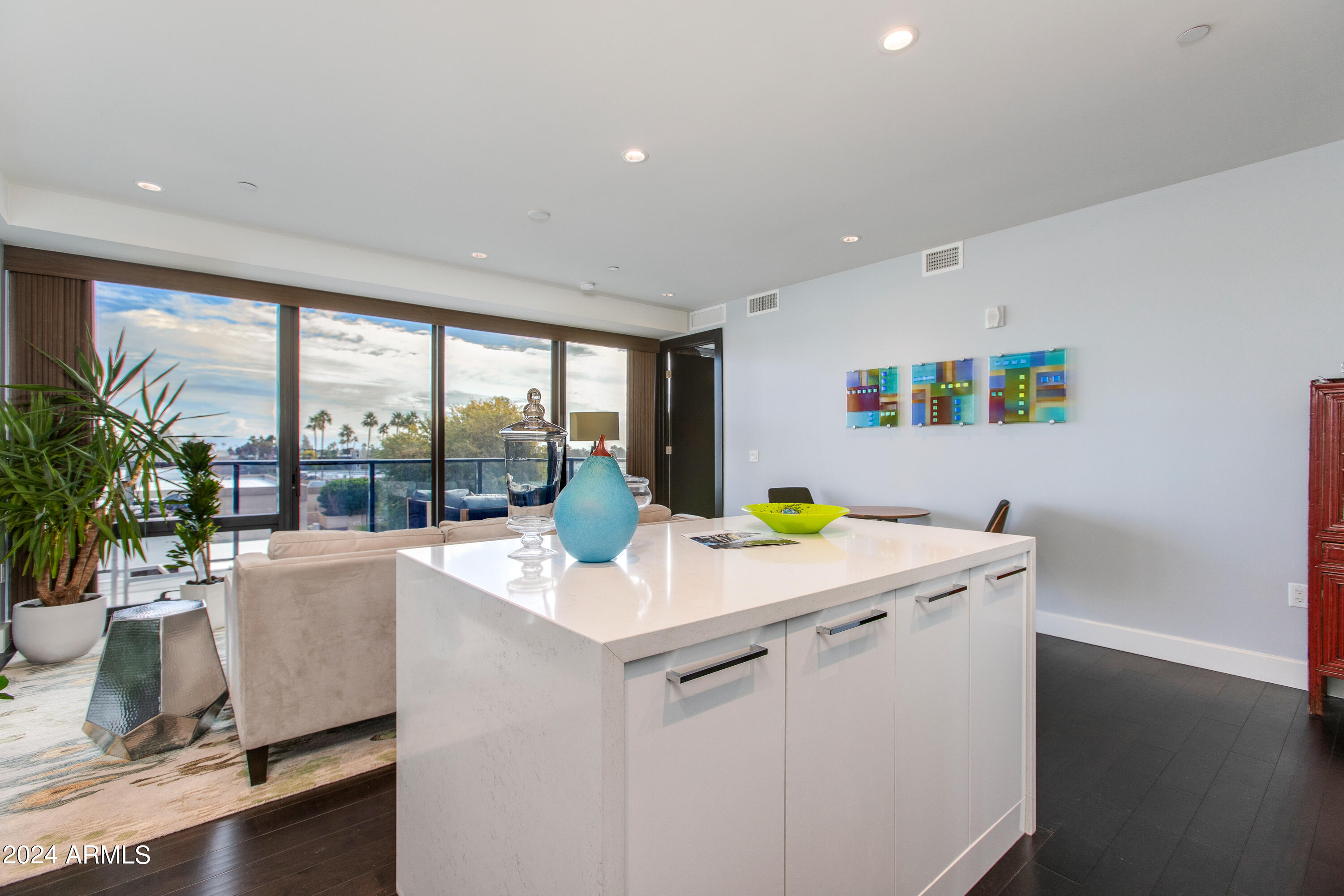 4422 N 75TH Street, 4010