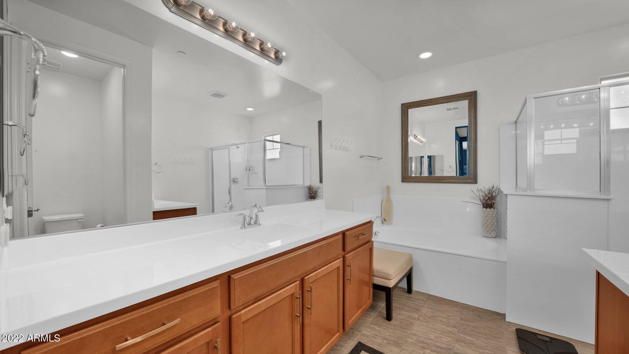 7033 E DIAMOND Street