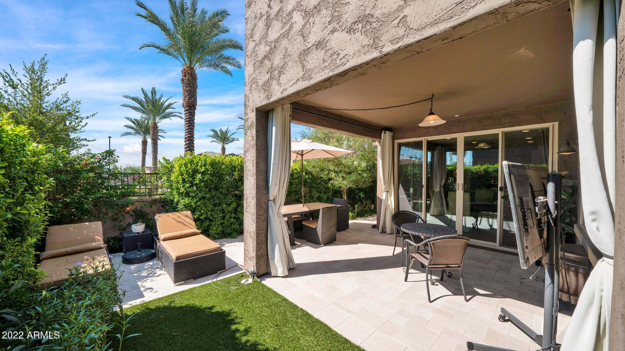 7033 E DIAMOND Street