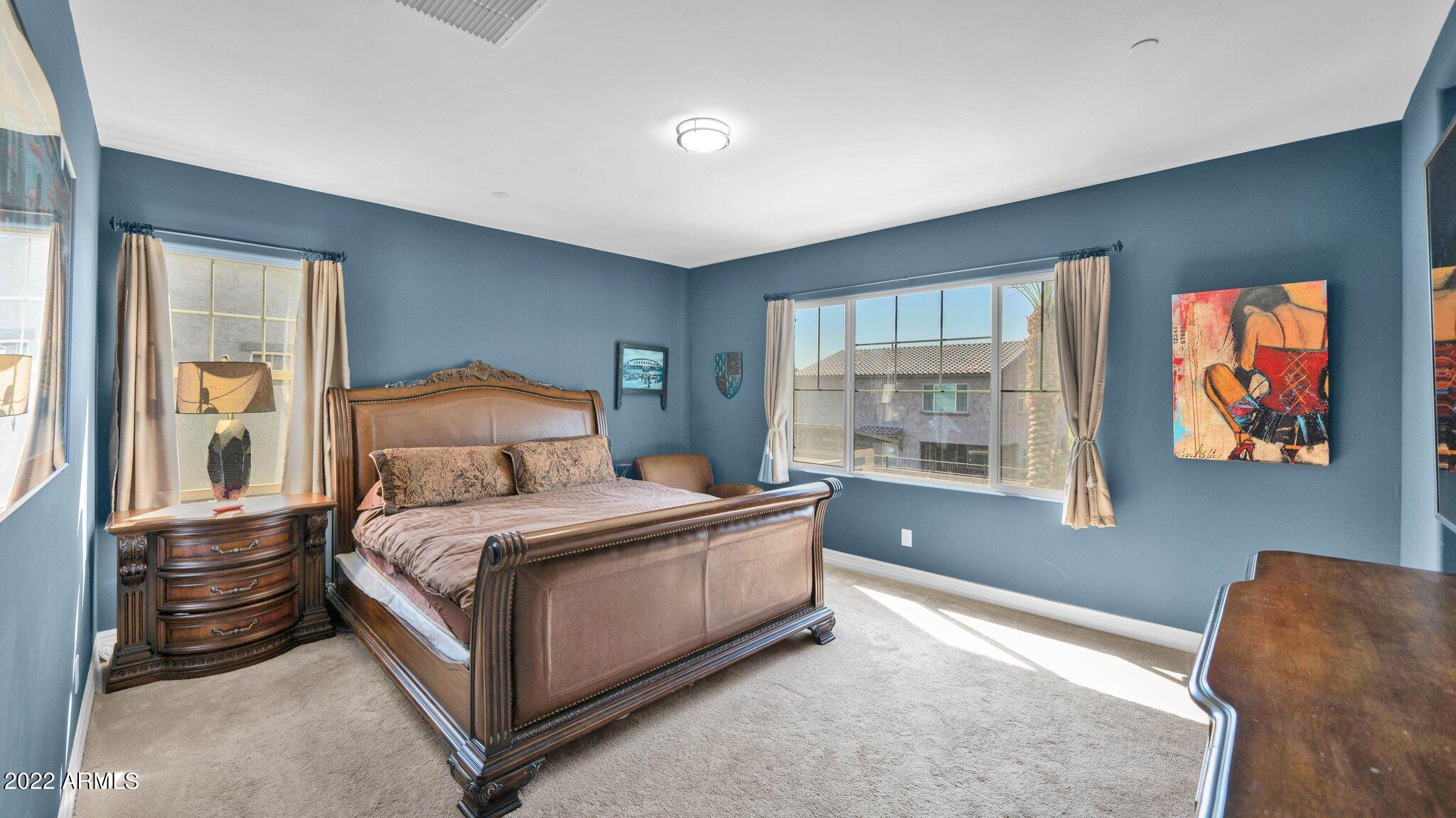 7033 E DIAMOND Street