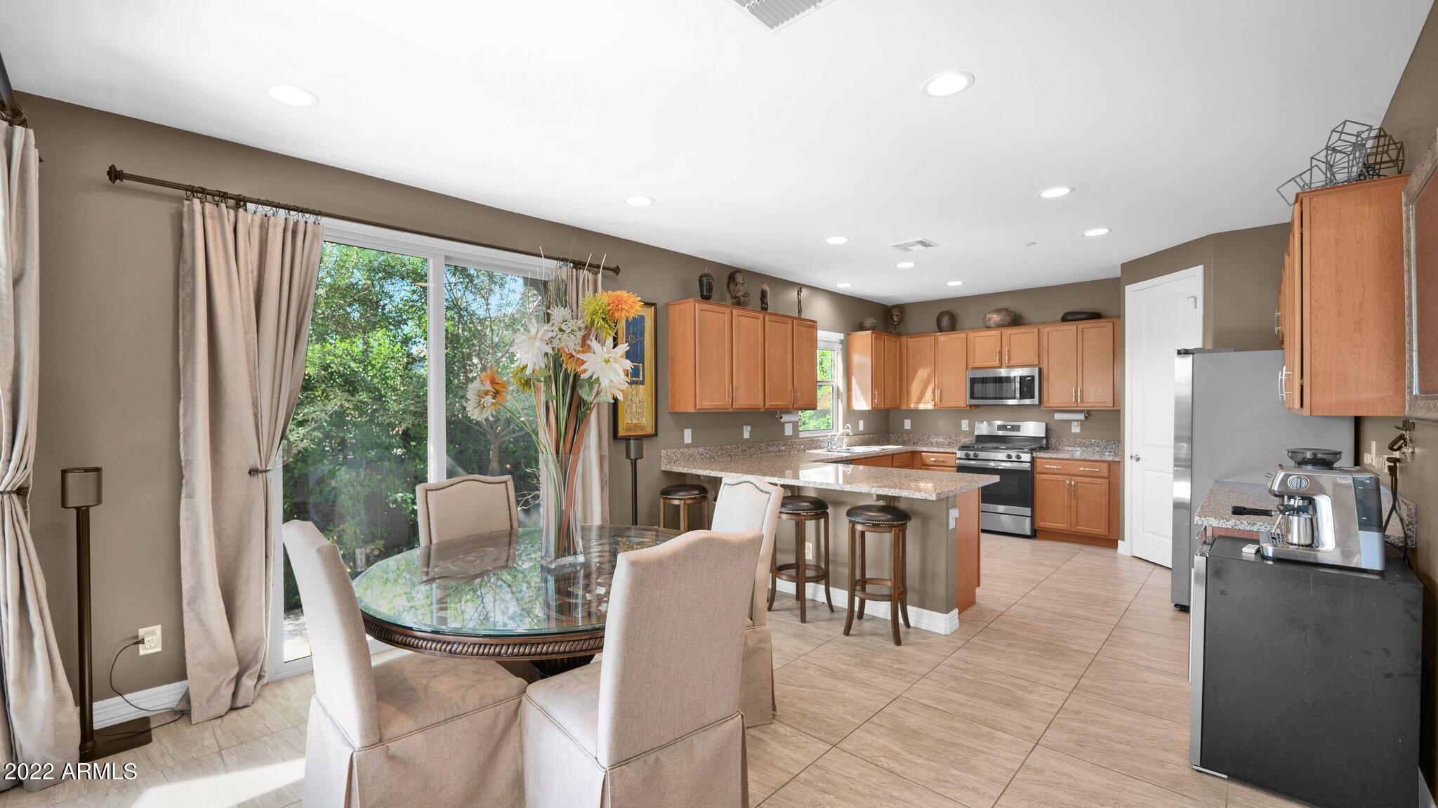 7033 E DIAMOND Street