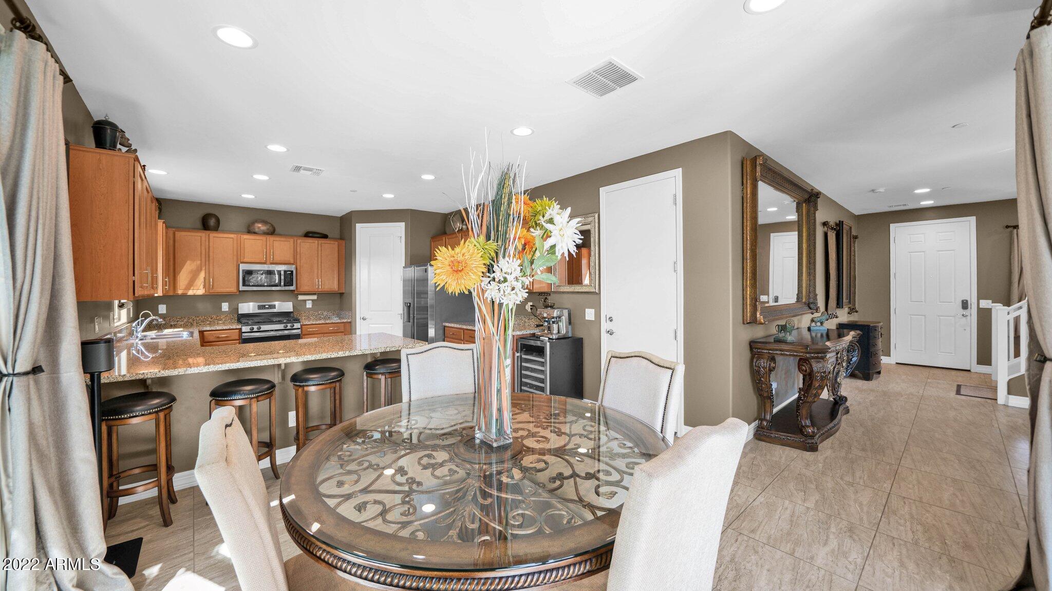 7033 E DIAMOND Street