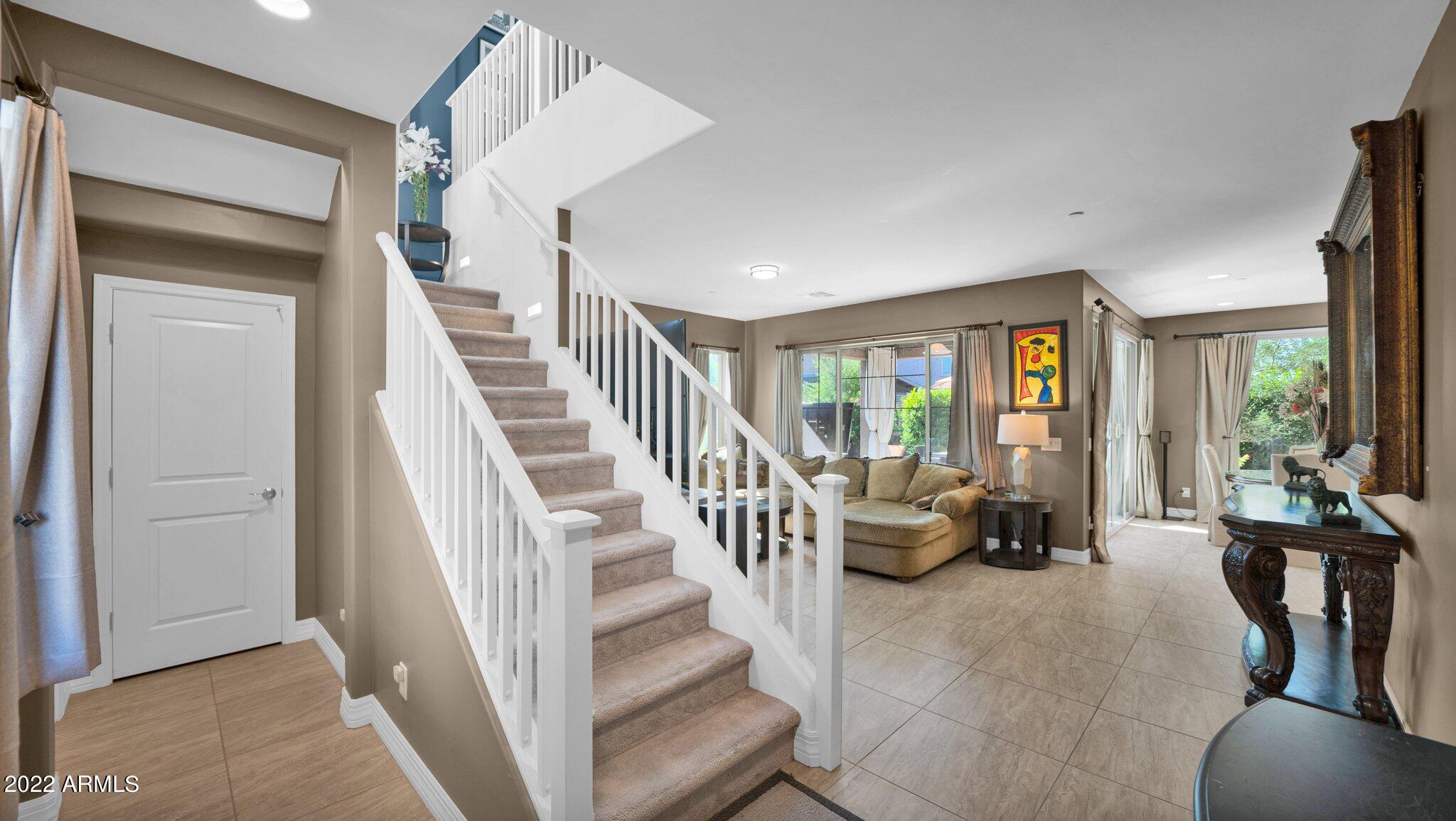 7033 E DIAMOND Street